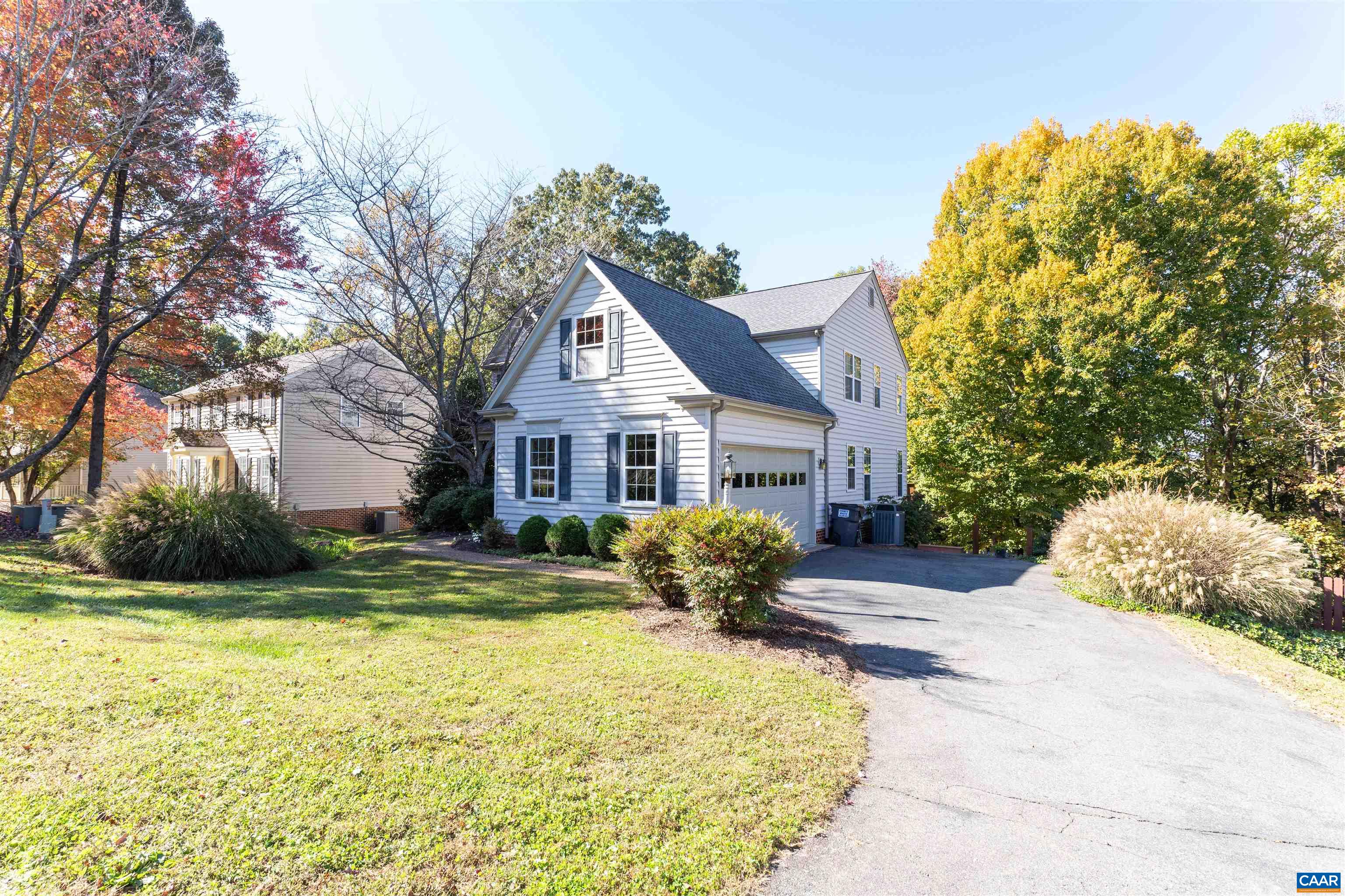 1170 FOXCHASE RDG