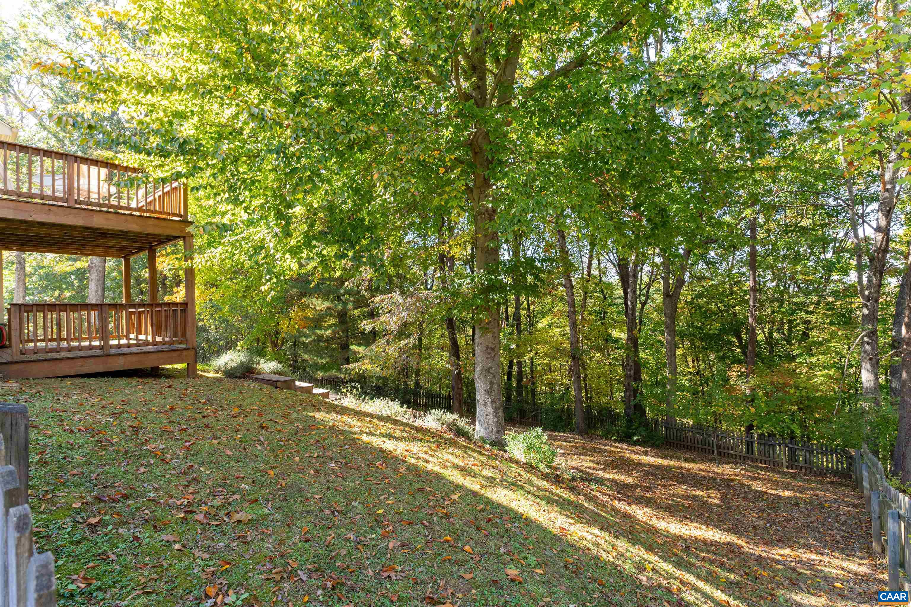 1170 FOXCHASE RDG