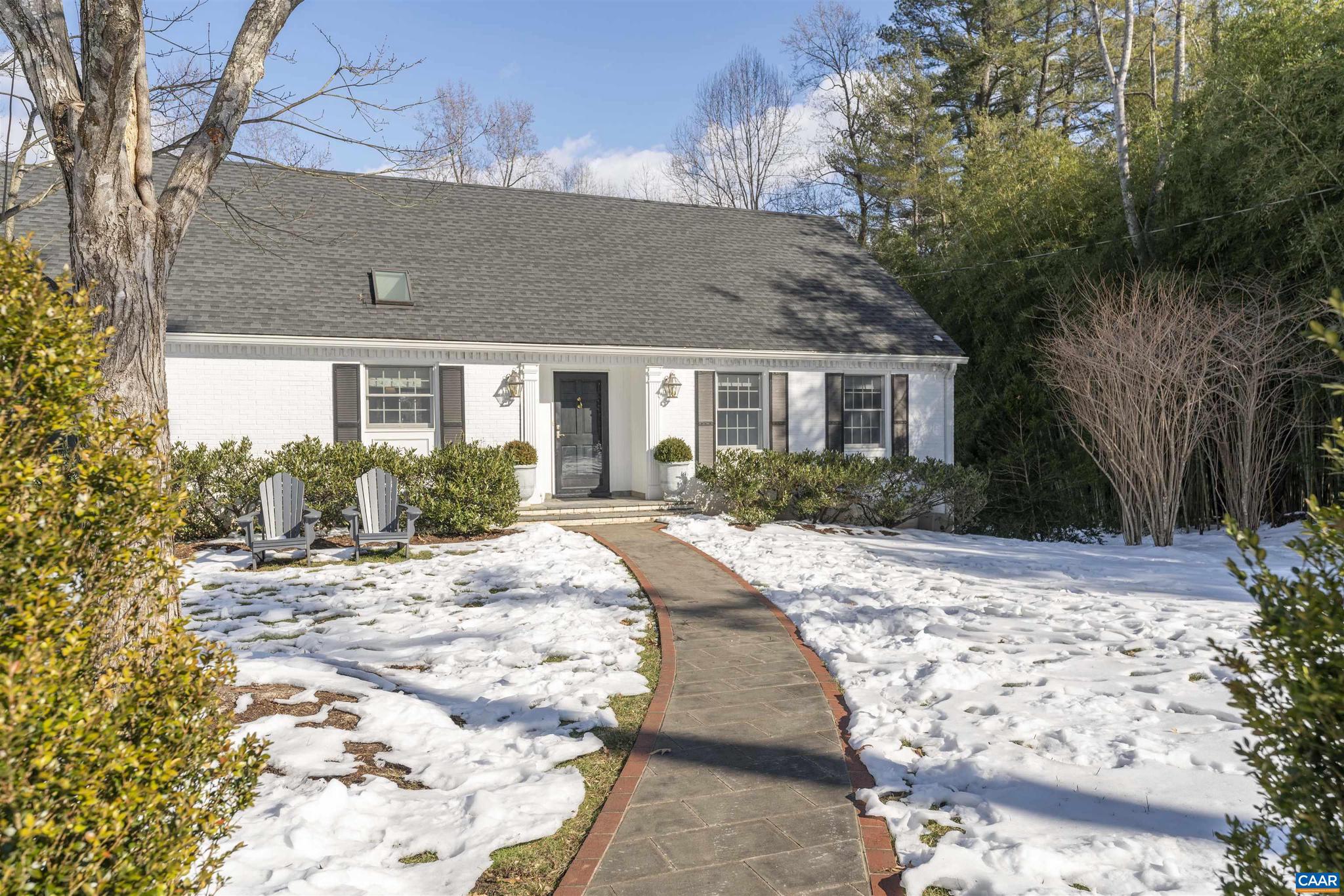 2210 CORNWALL RD