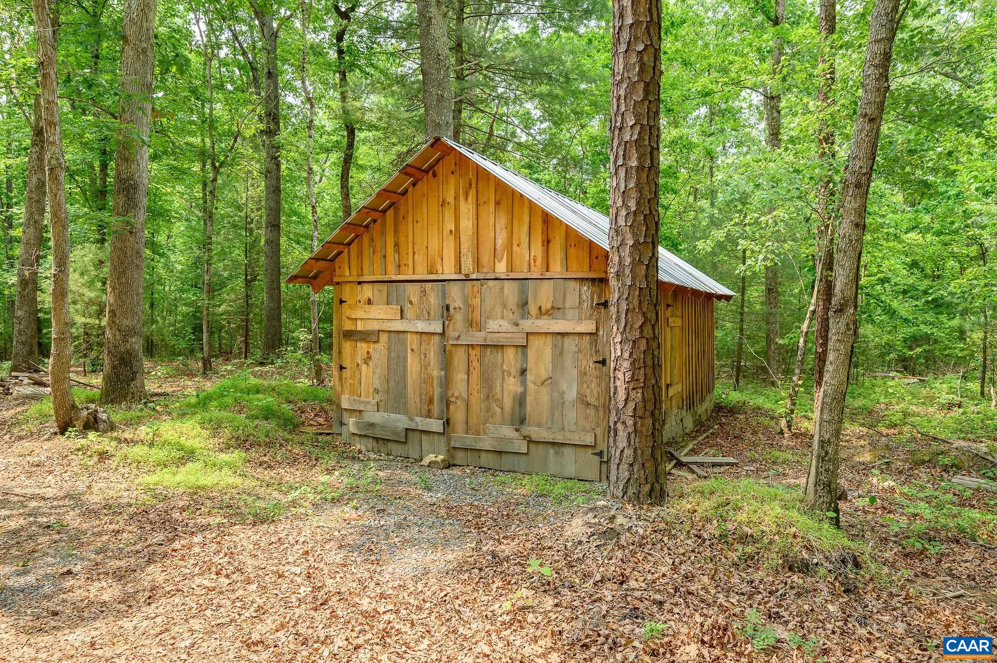 1814 DAVIS SHOP RD