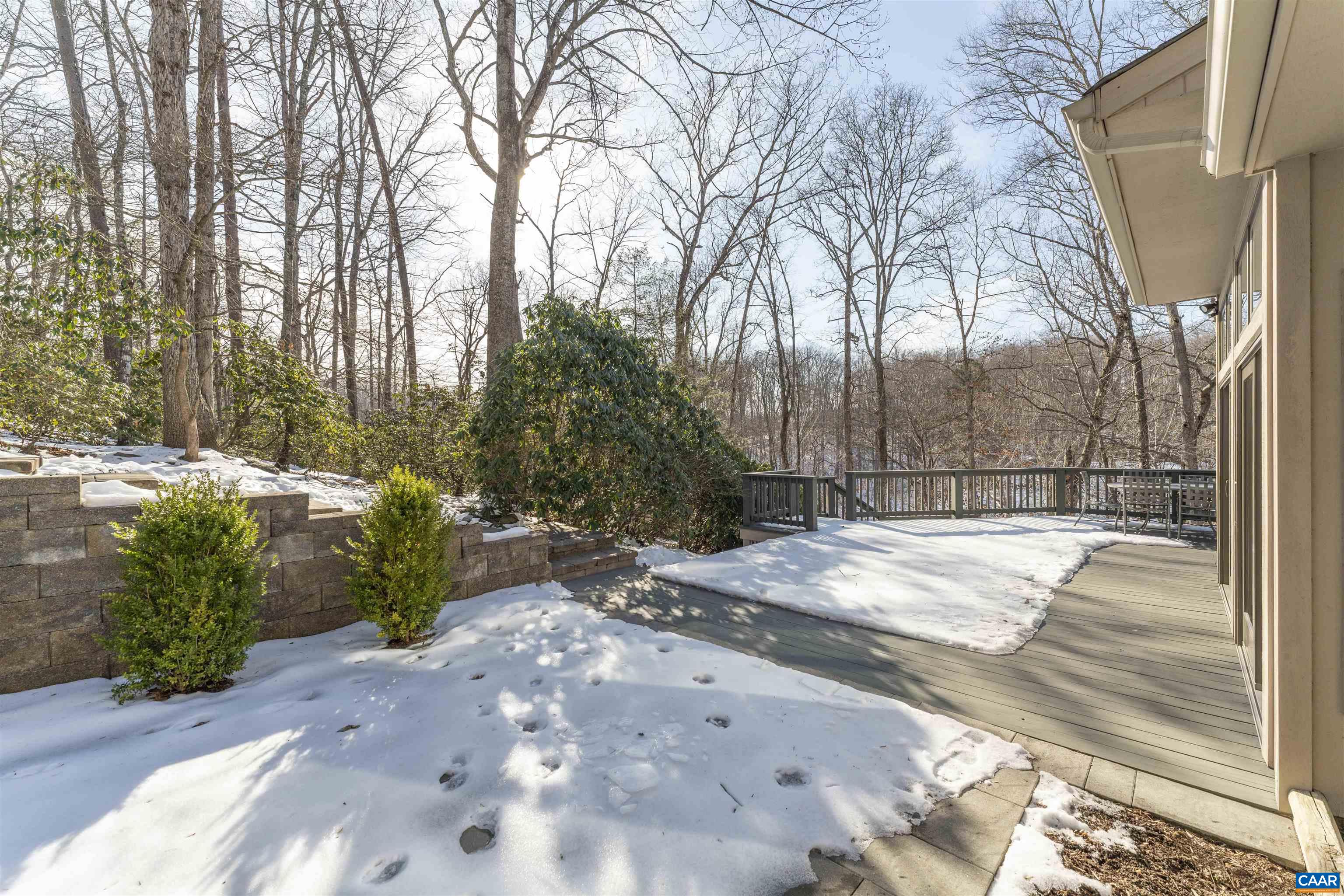2330 WHIPPOORWILL RD