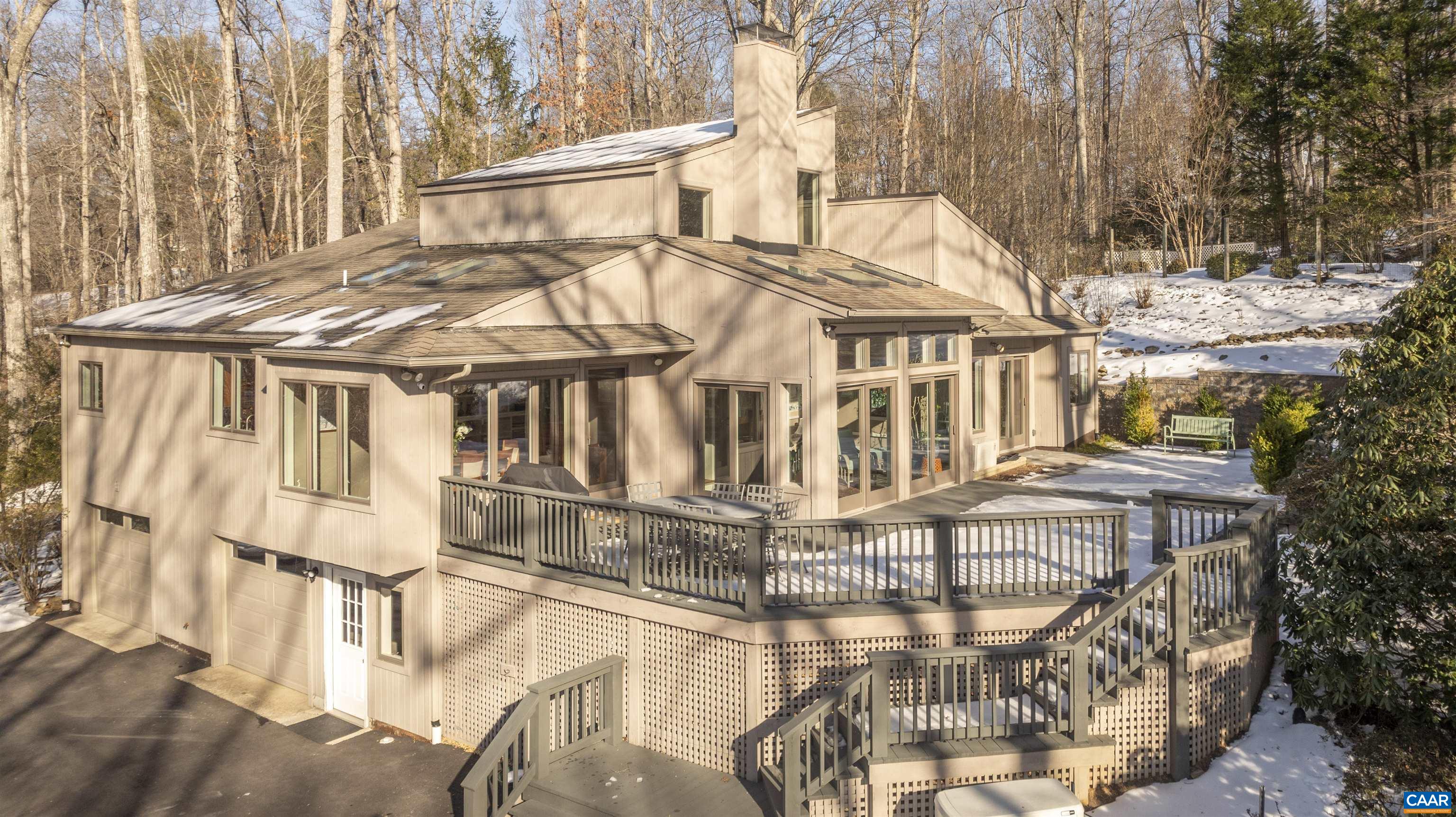 2330 WHIPPOORWILL RD