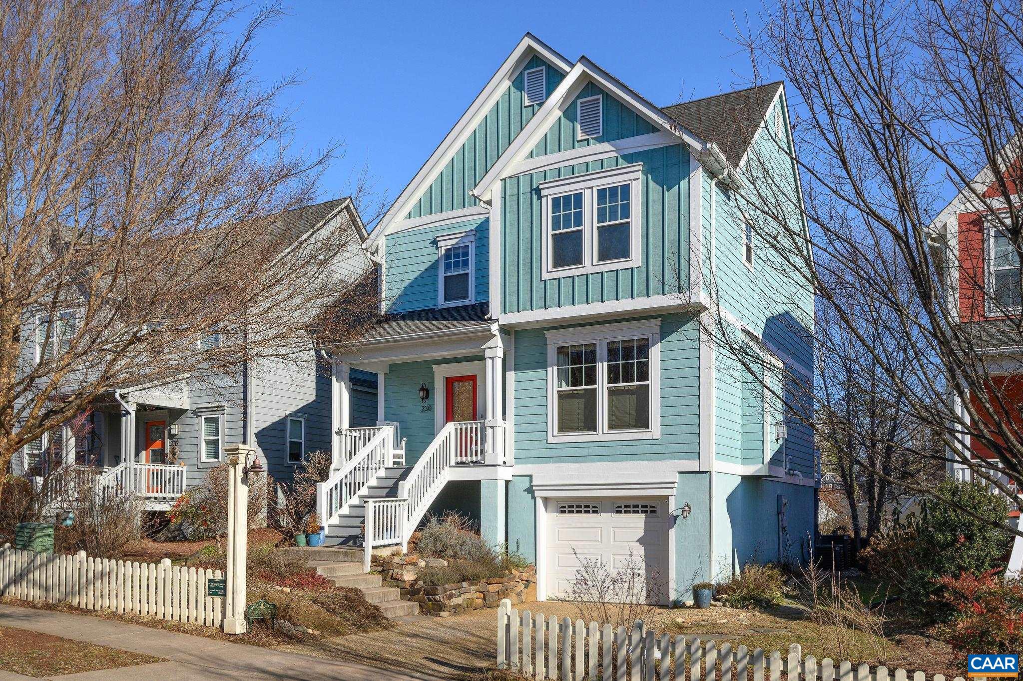 230 HUNTLEY AVE