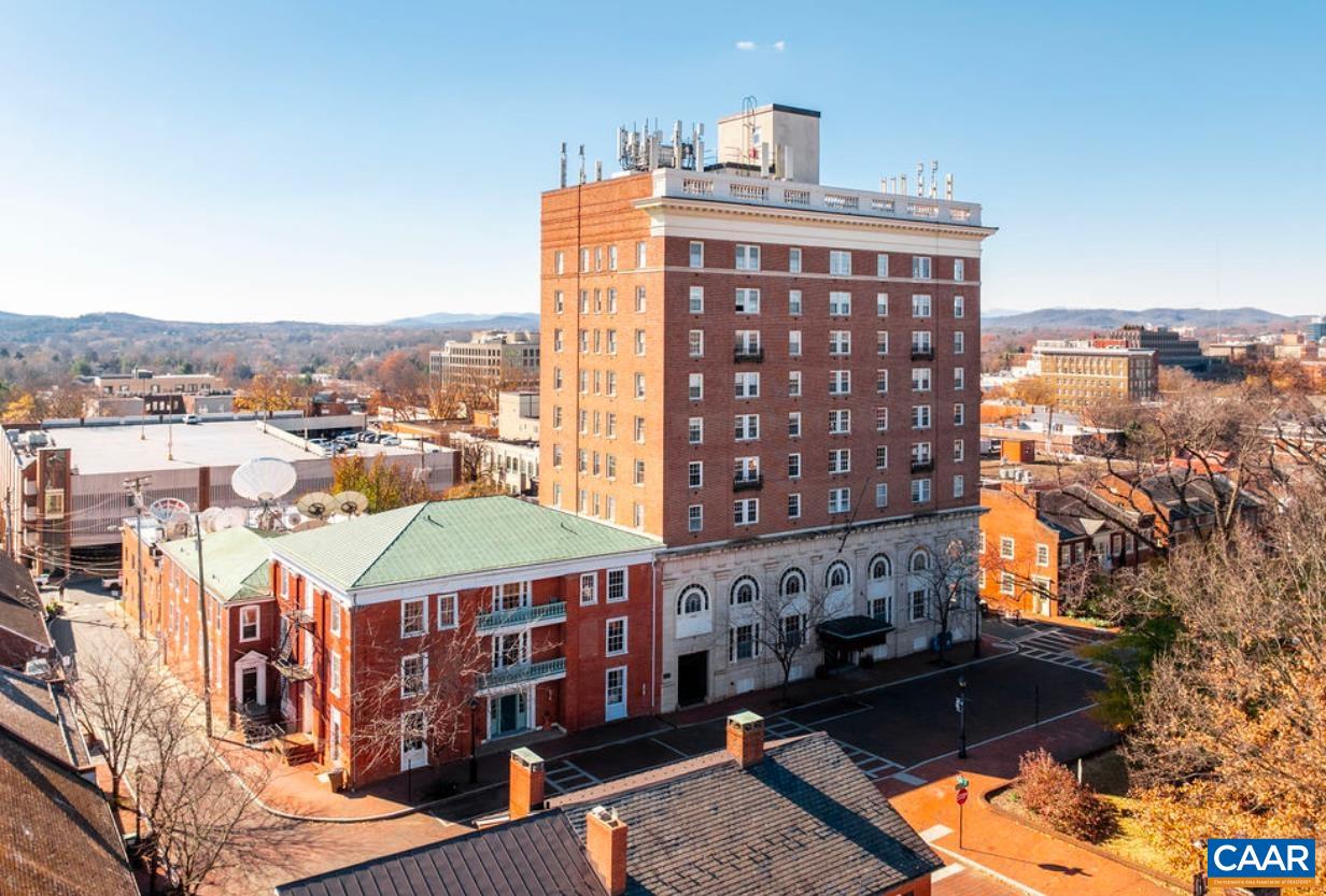 500 COURT SQ Unit: 905