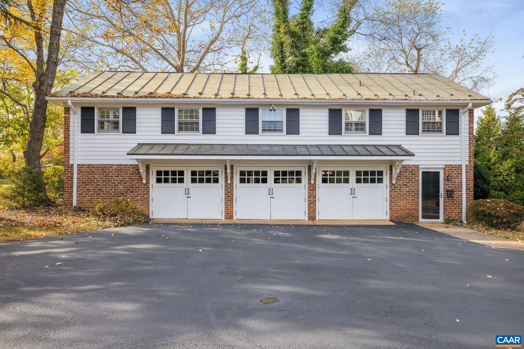 2418 NORTHFIELD RD
