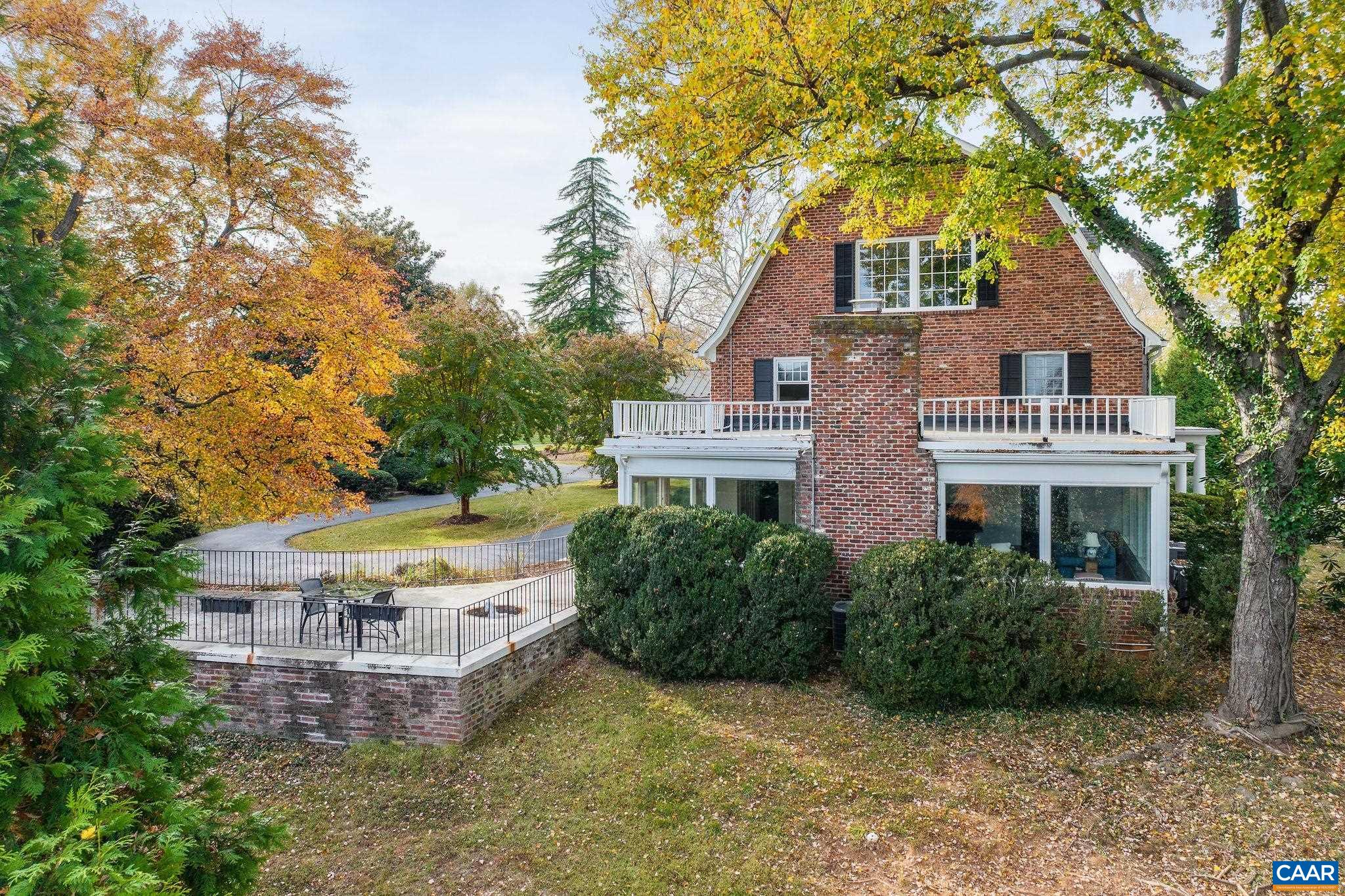 2418 NORTHFIELD RD