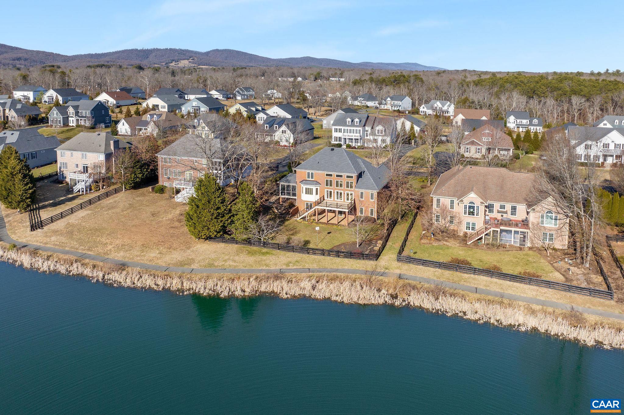 2444 PENDOWER LN