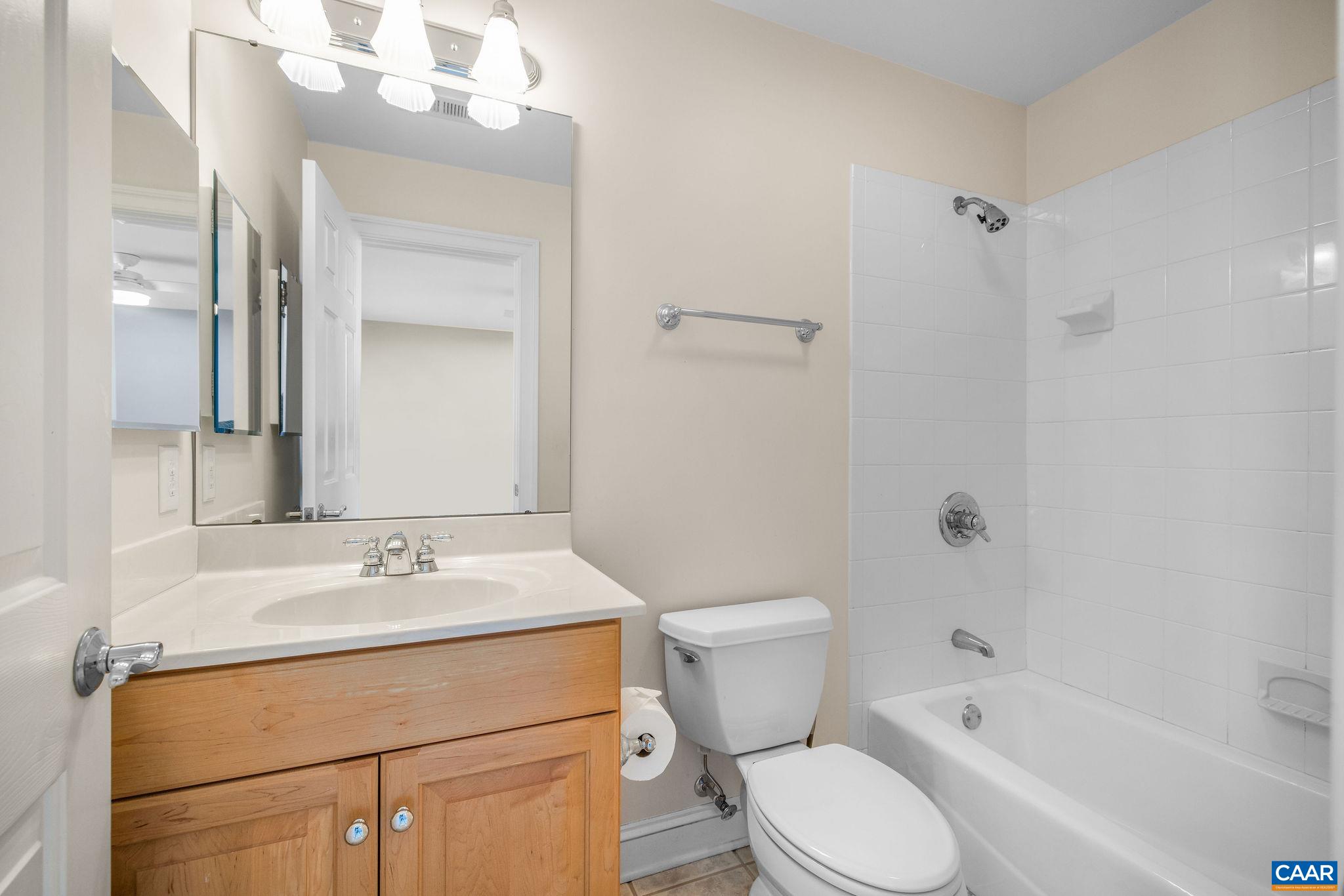 2444 PENDOWER LN