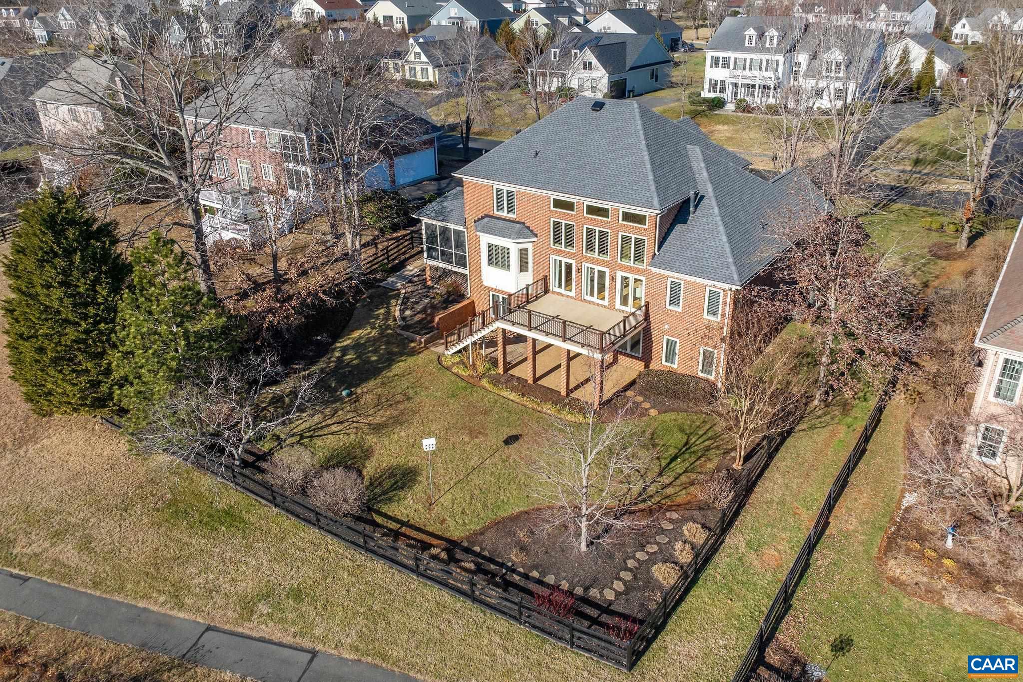 2444 PENDOWER LN