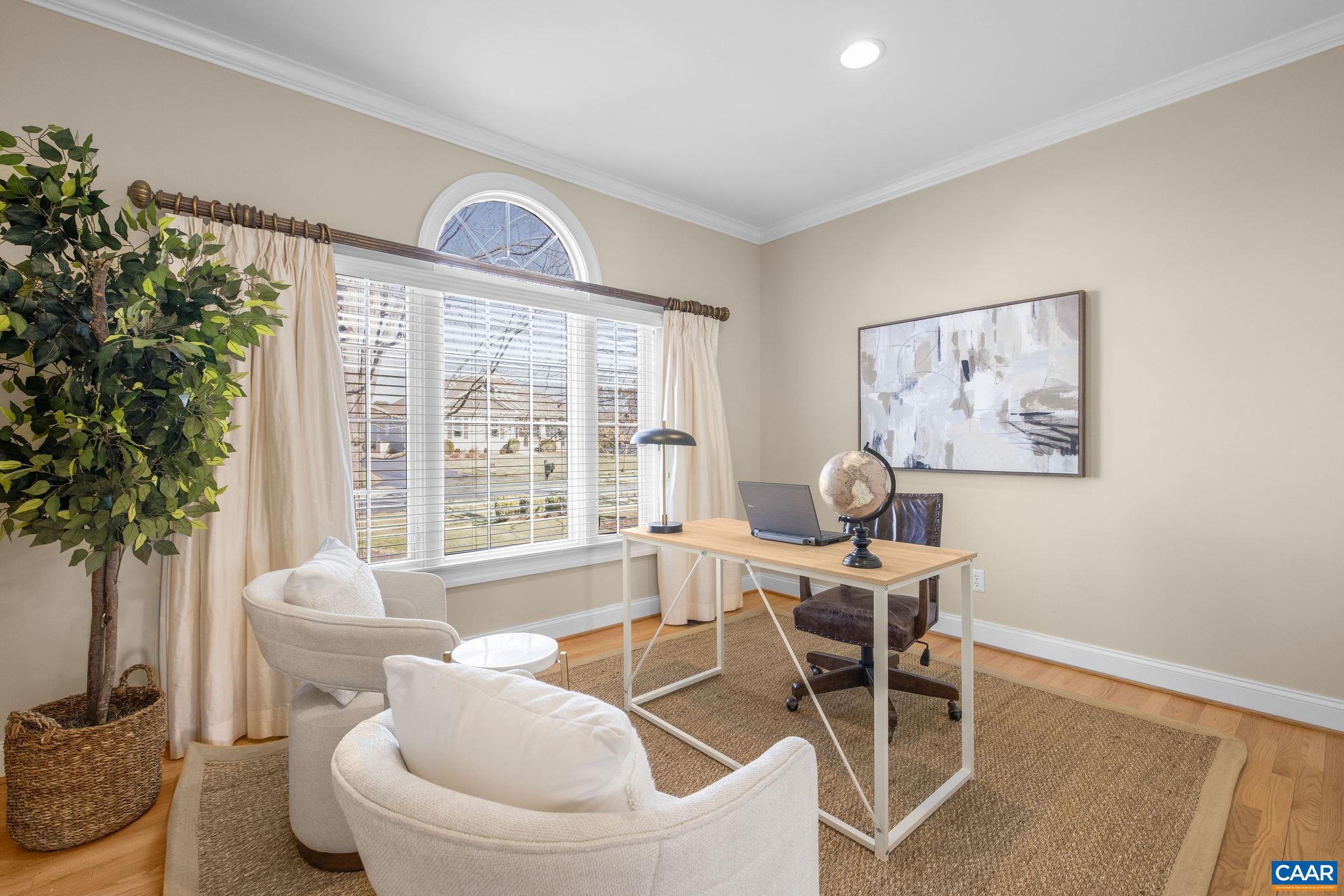 2444 PENDOWER LN