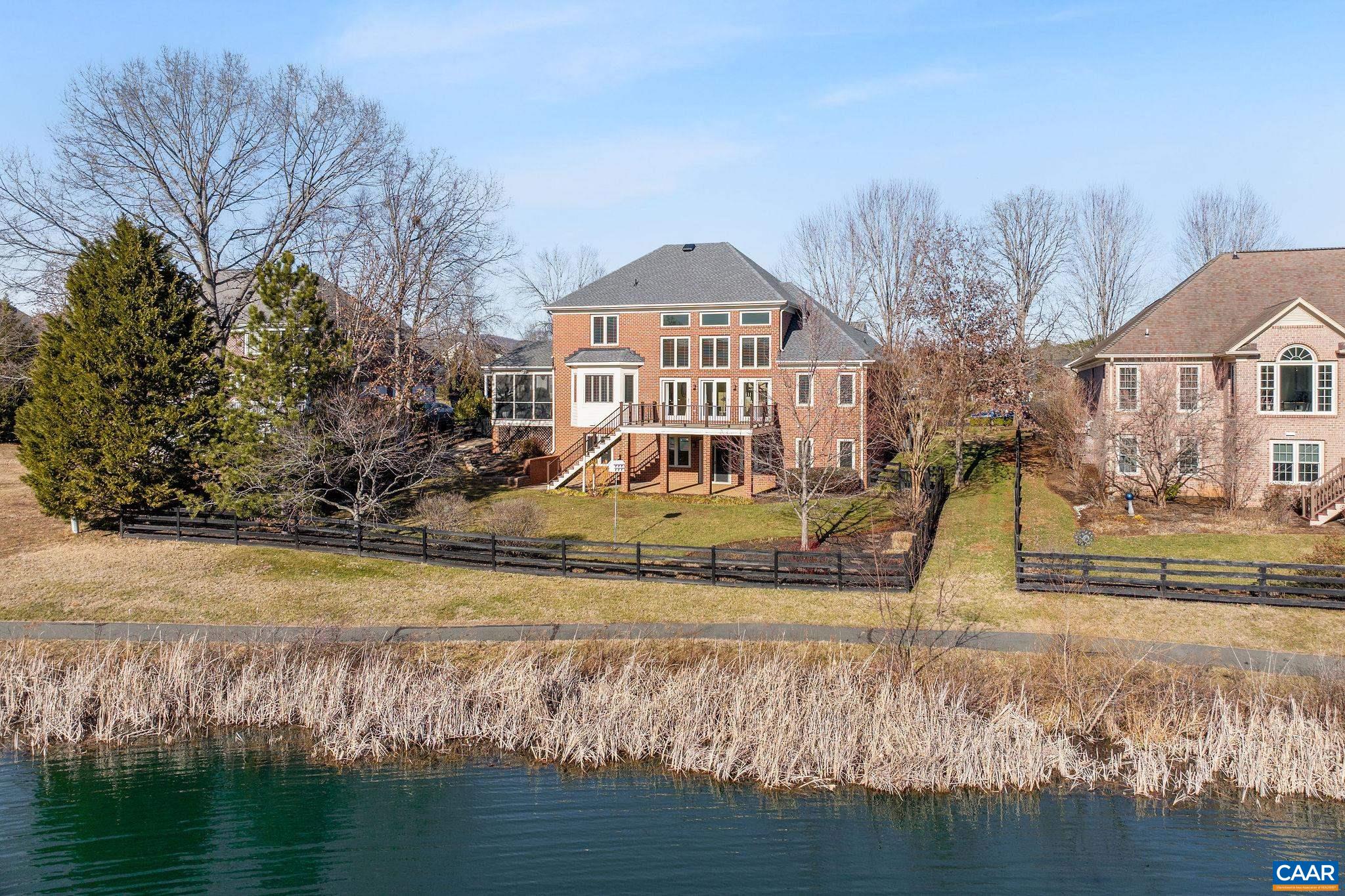 2444 PENDOWER LN