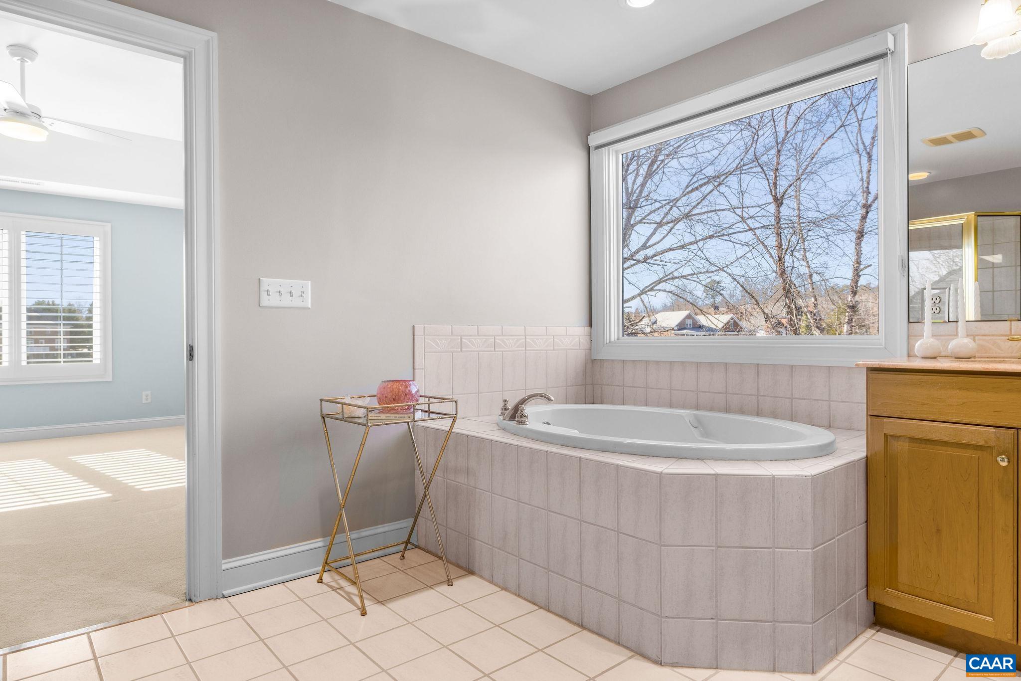 2444 PENDOWER LN