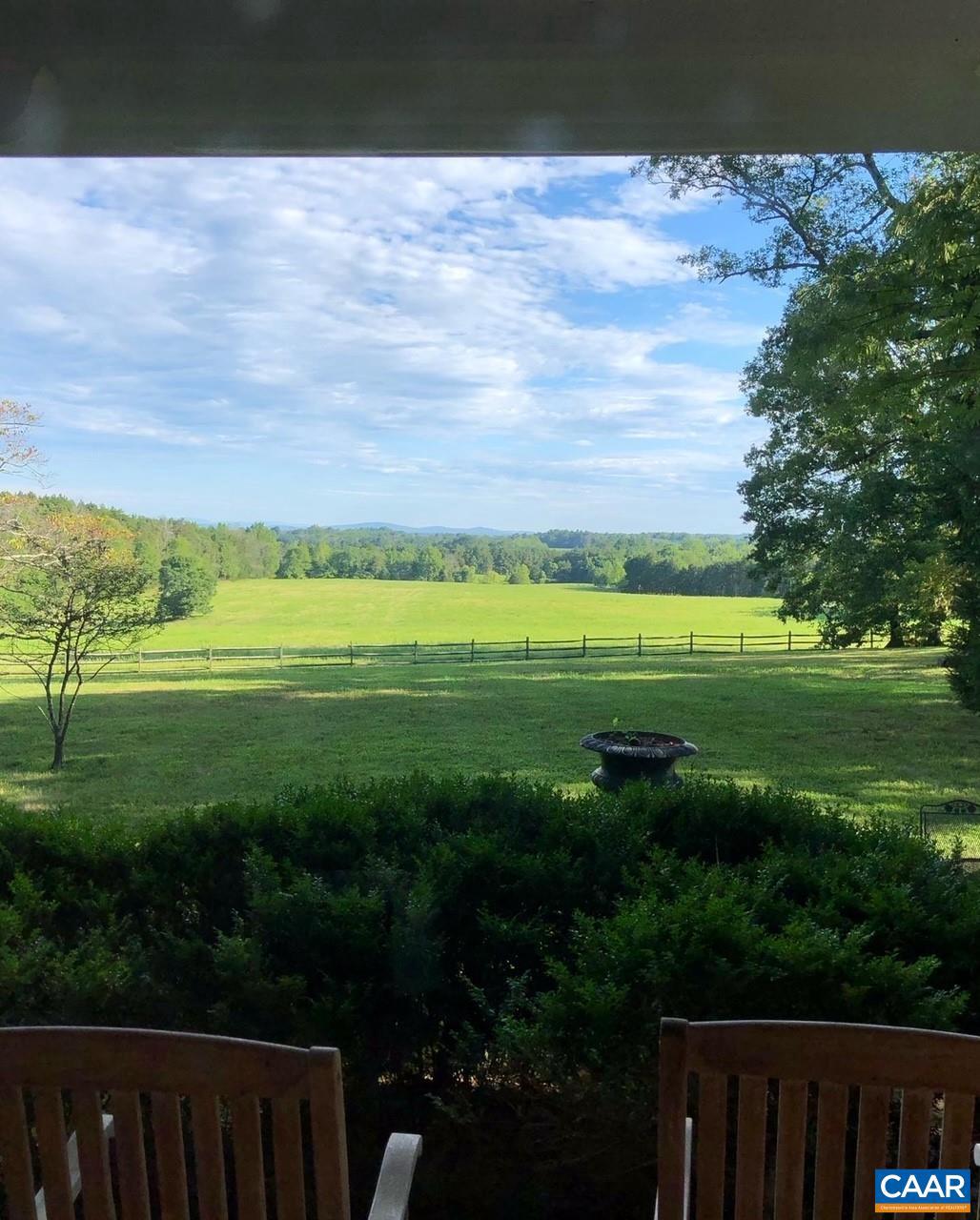 3535 E JACK JOUETT RD