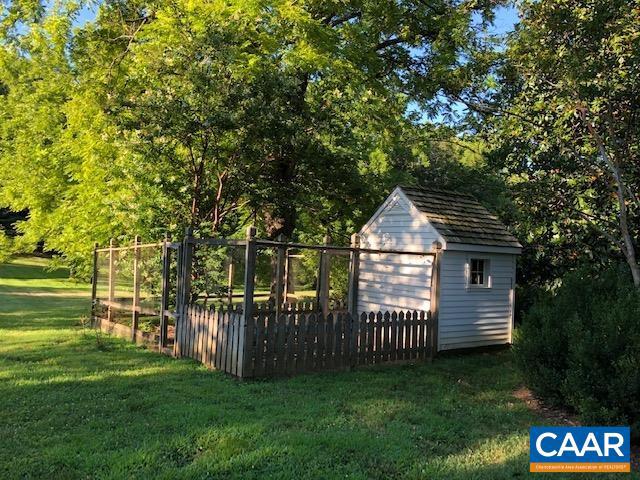 3535 E JACK JOUETT RD