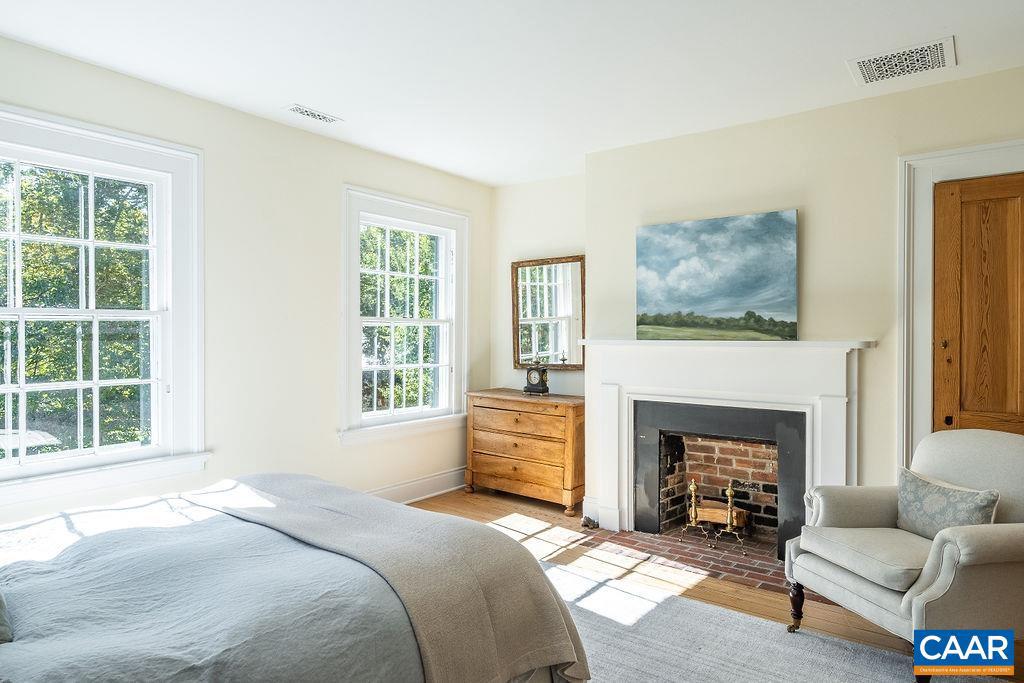 3535 E JACK JOUETT RD