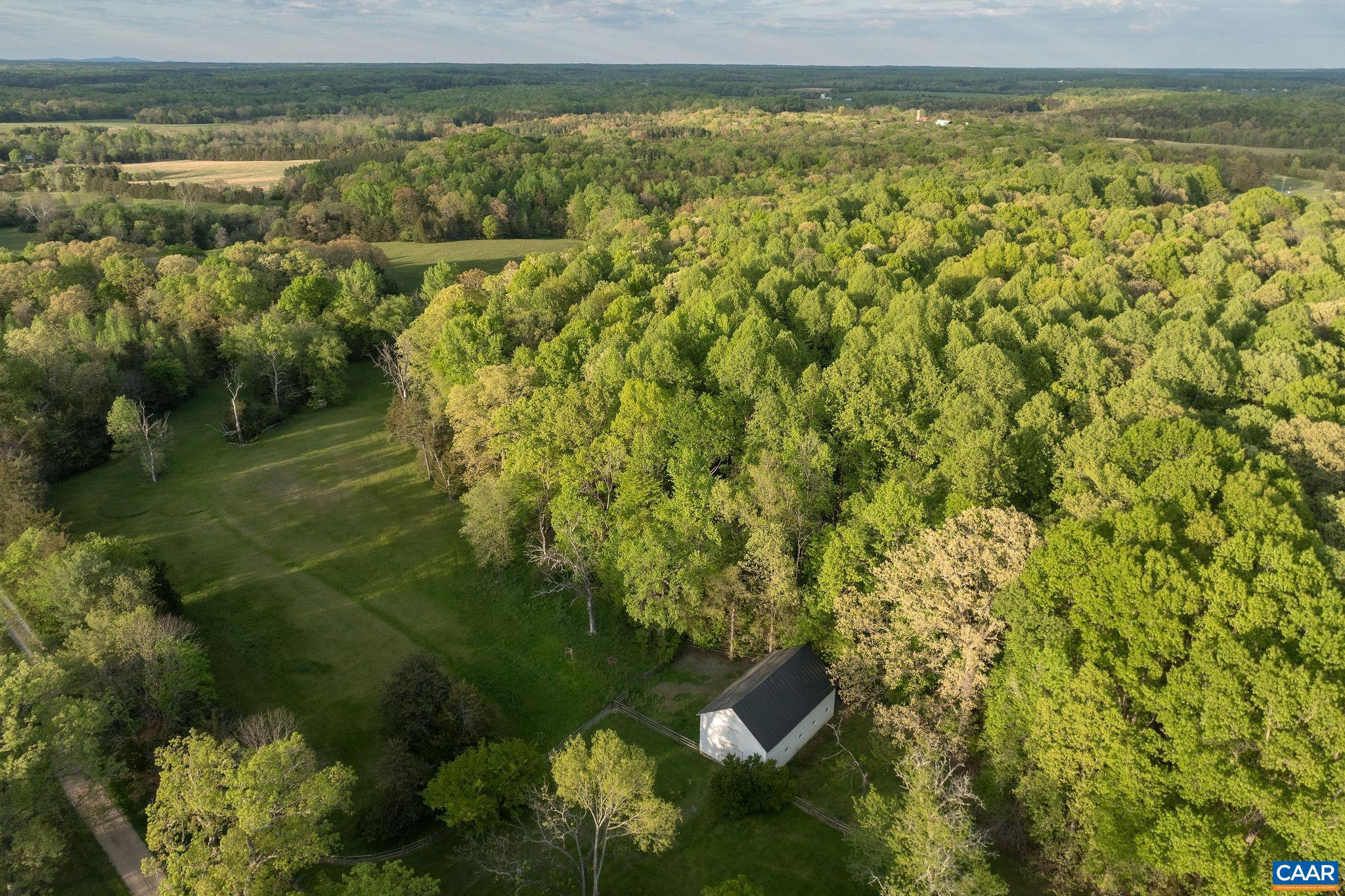 3535 E JACK JOUETT RD