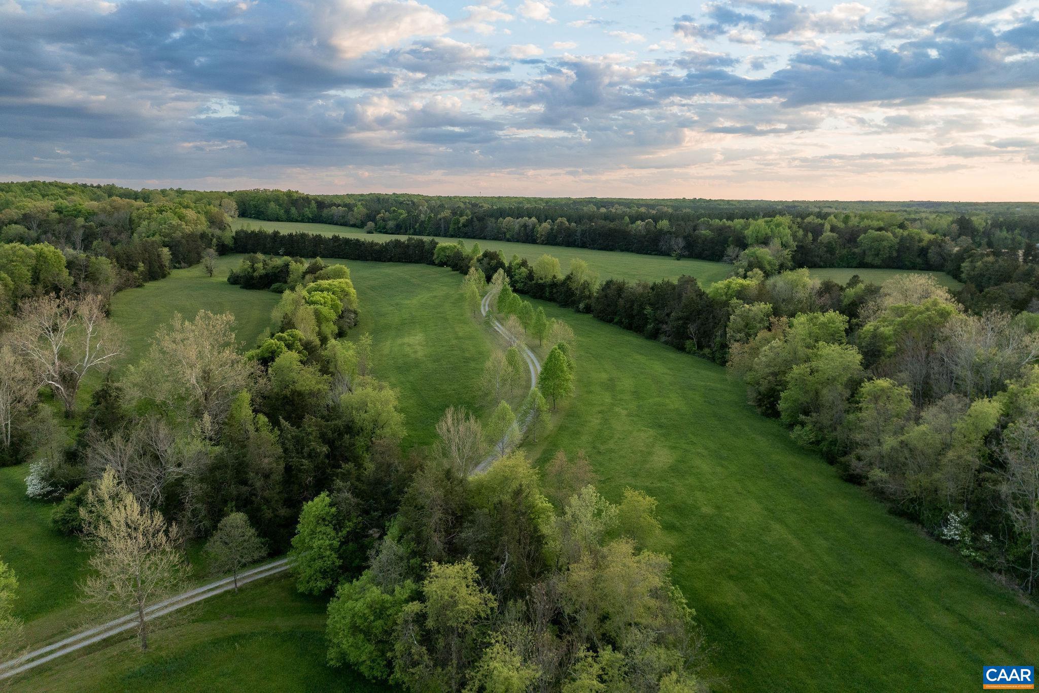 3535 E JACK JOUETT RD