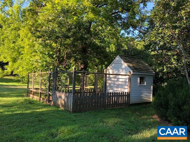 3535 E JACK JOUETT RD