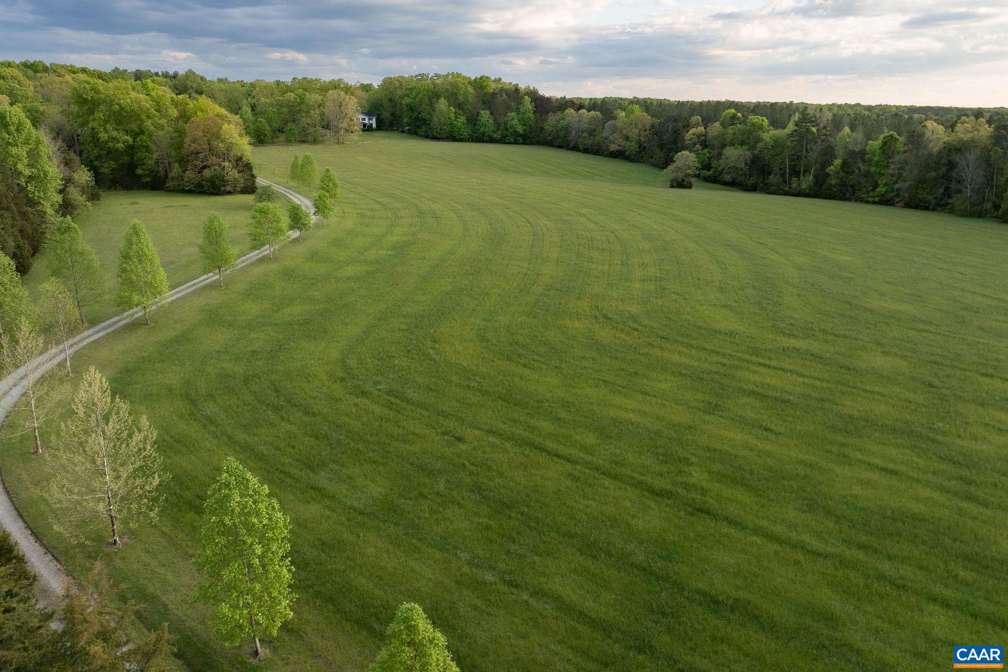 3535 E JACK JOUETT RD