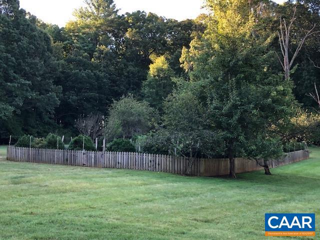 3535 E JACK JOUETT RD