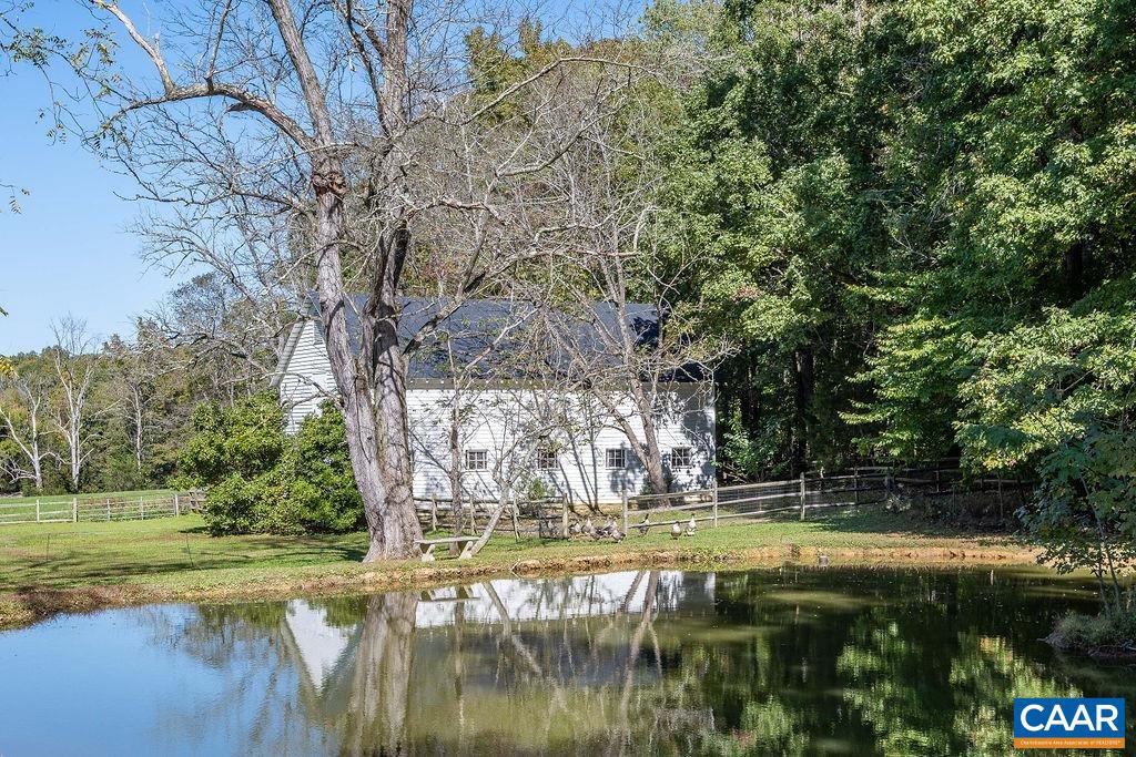 3535 E JACK JOUETT RD
