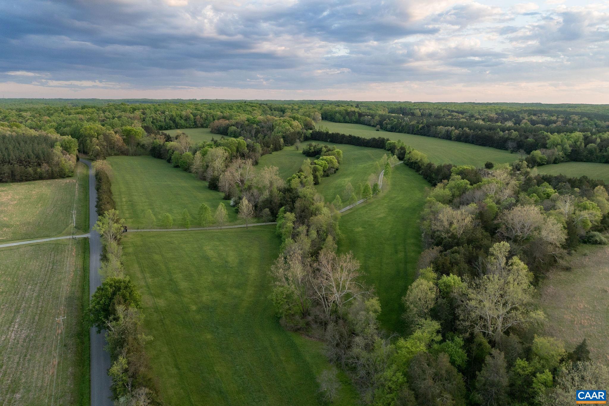 3535 E JACK JOUETT RD