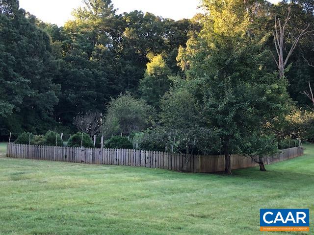 3535 E JACK JOUETT RD