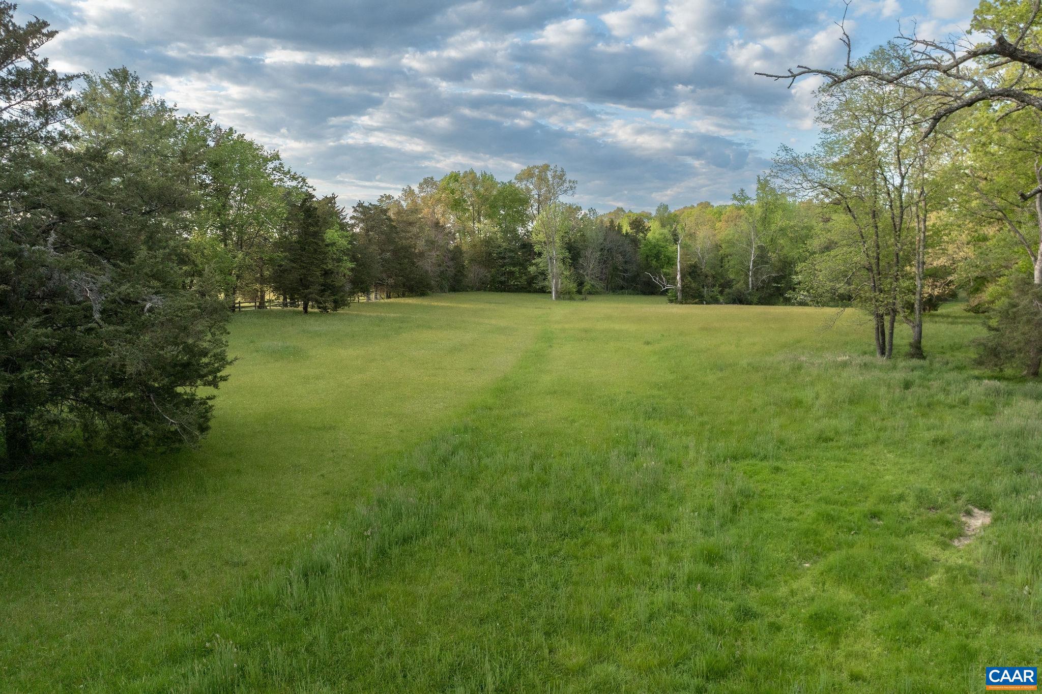 3535 E JACK JOUETT RD