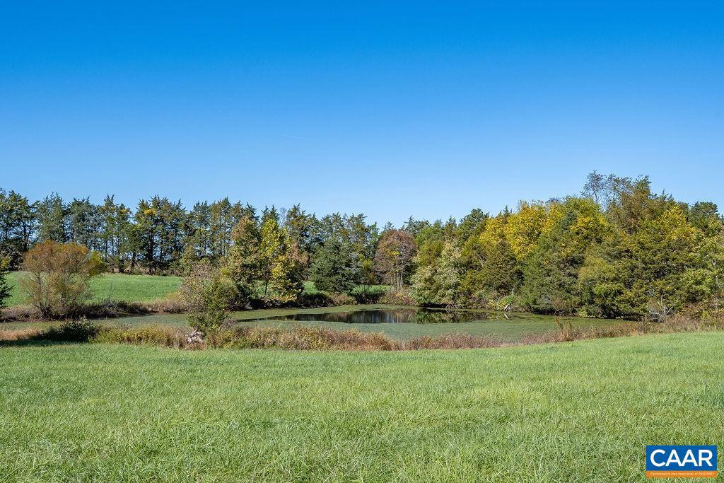 3535 E JACK JOUETT RD