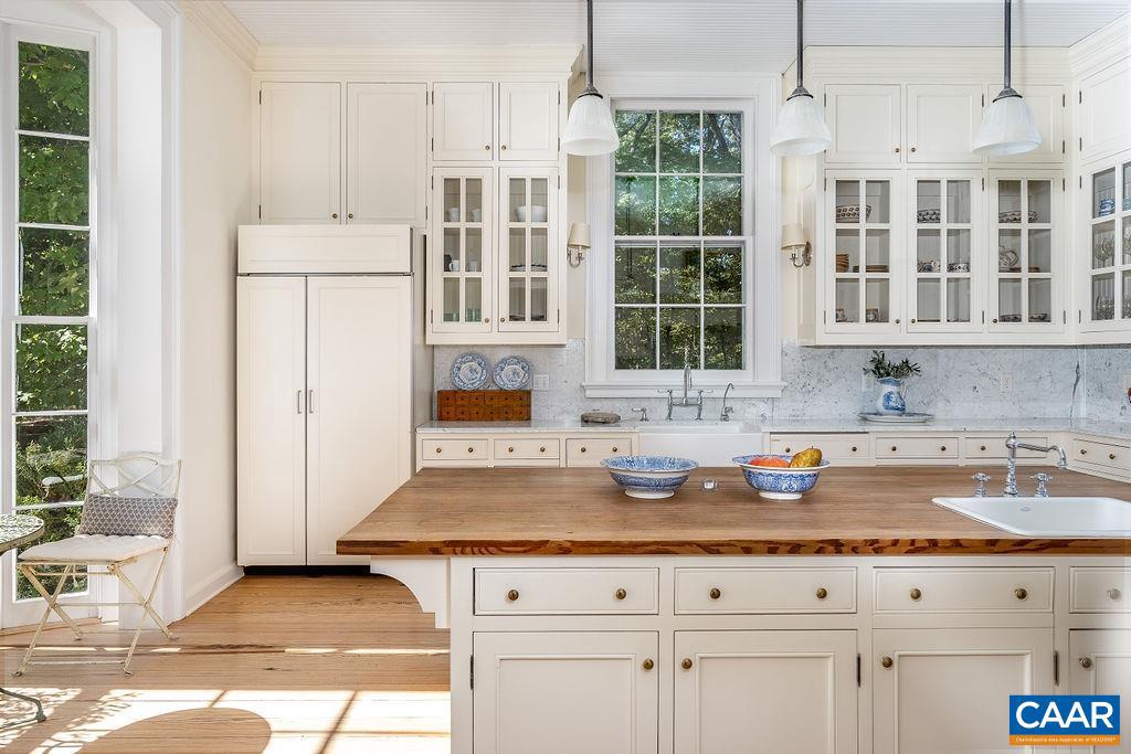 3535 E JACK JOUETT RD