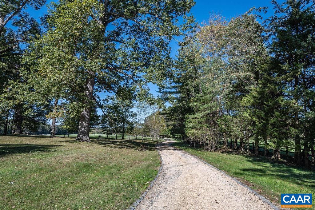 3535 E JACK JOUETT RD