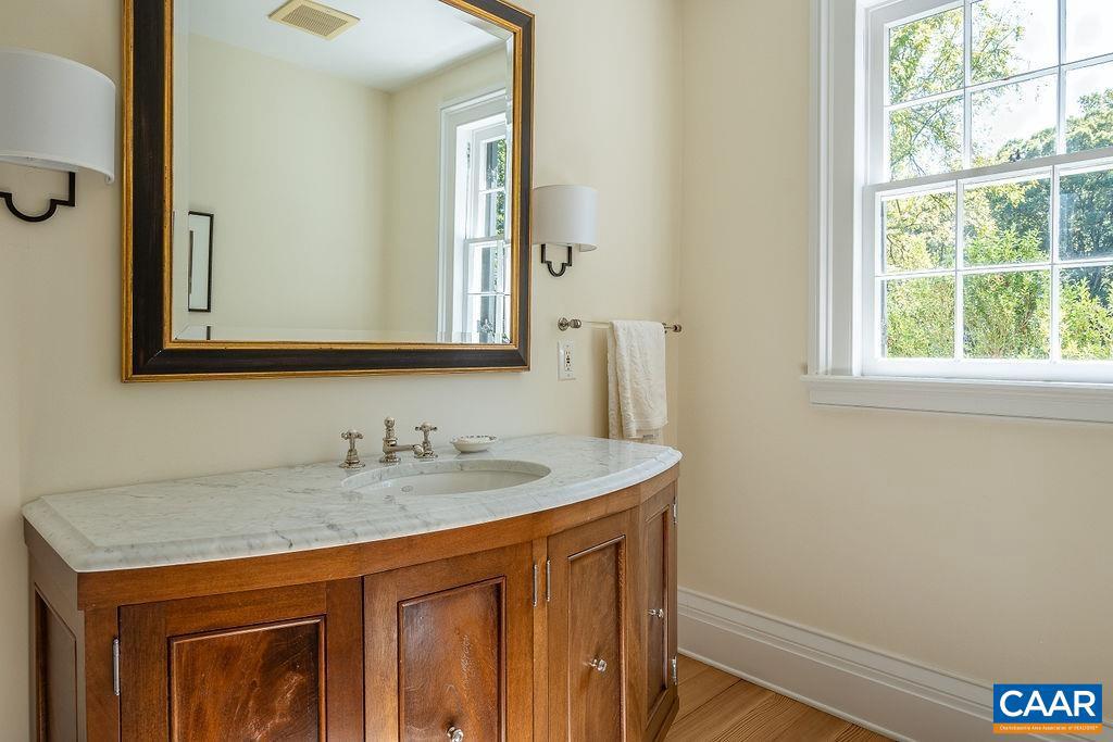 3535 E JACK JOUETT RD