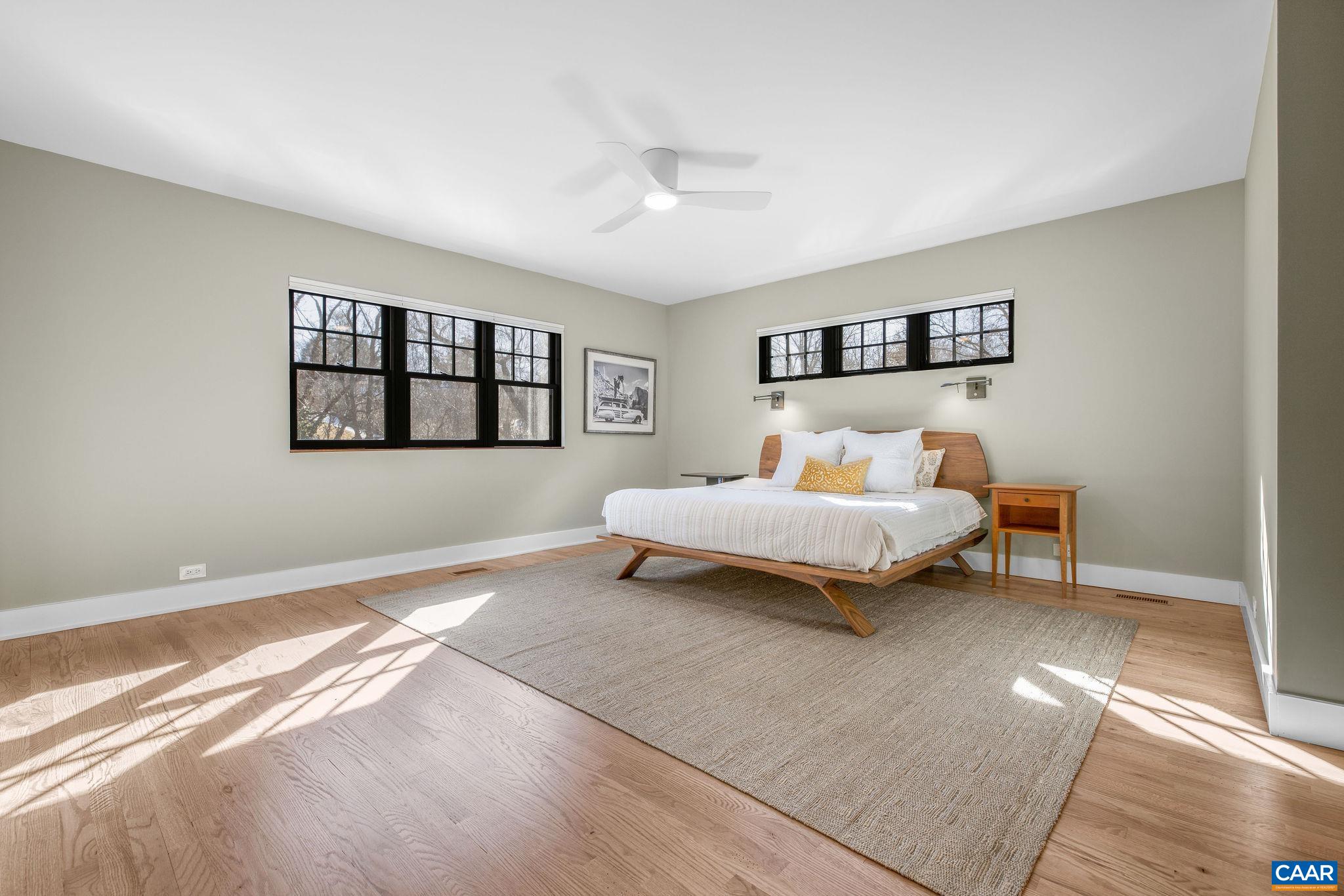 748 LEXINGTON AVE