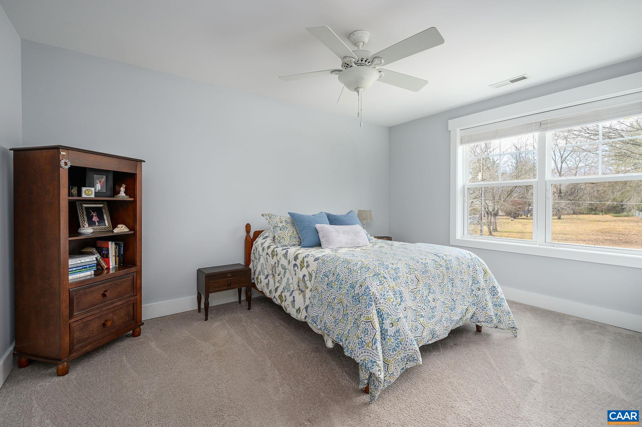 1101 KILLDEER LN