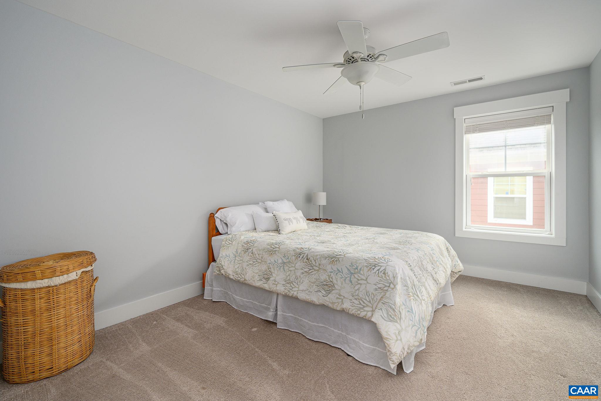 1101 KILLDEER LN
