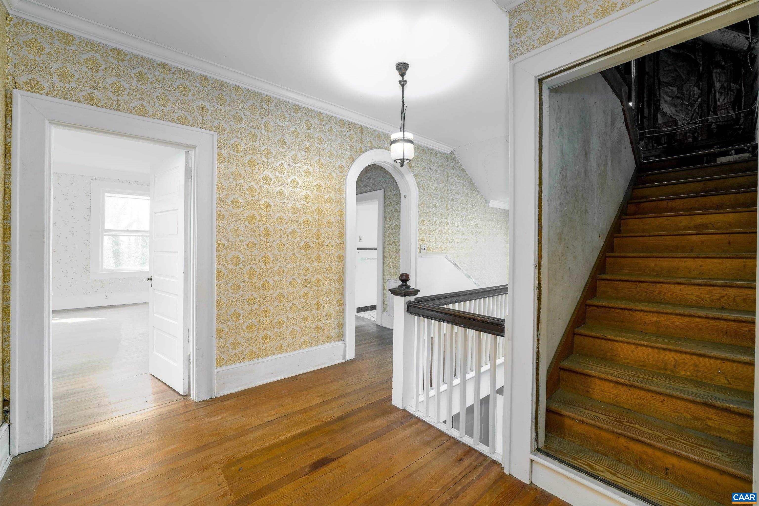 278 JAMES RIVER RD