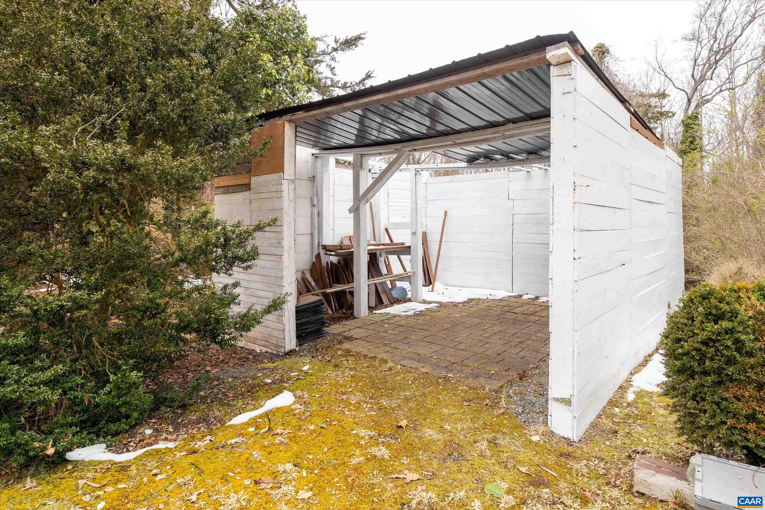 278 JAMES RIVER RD