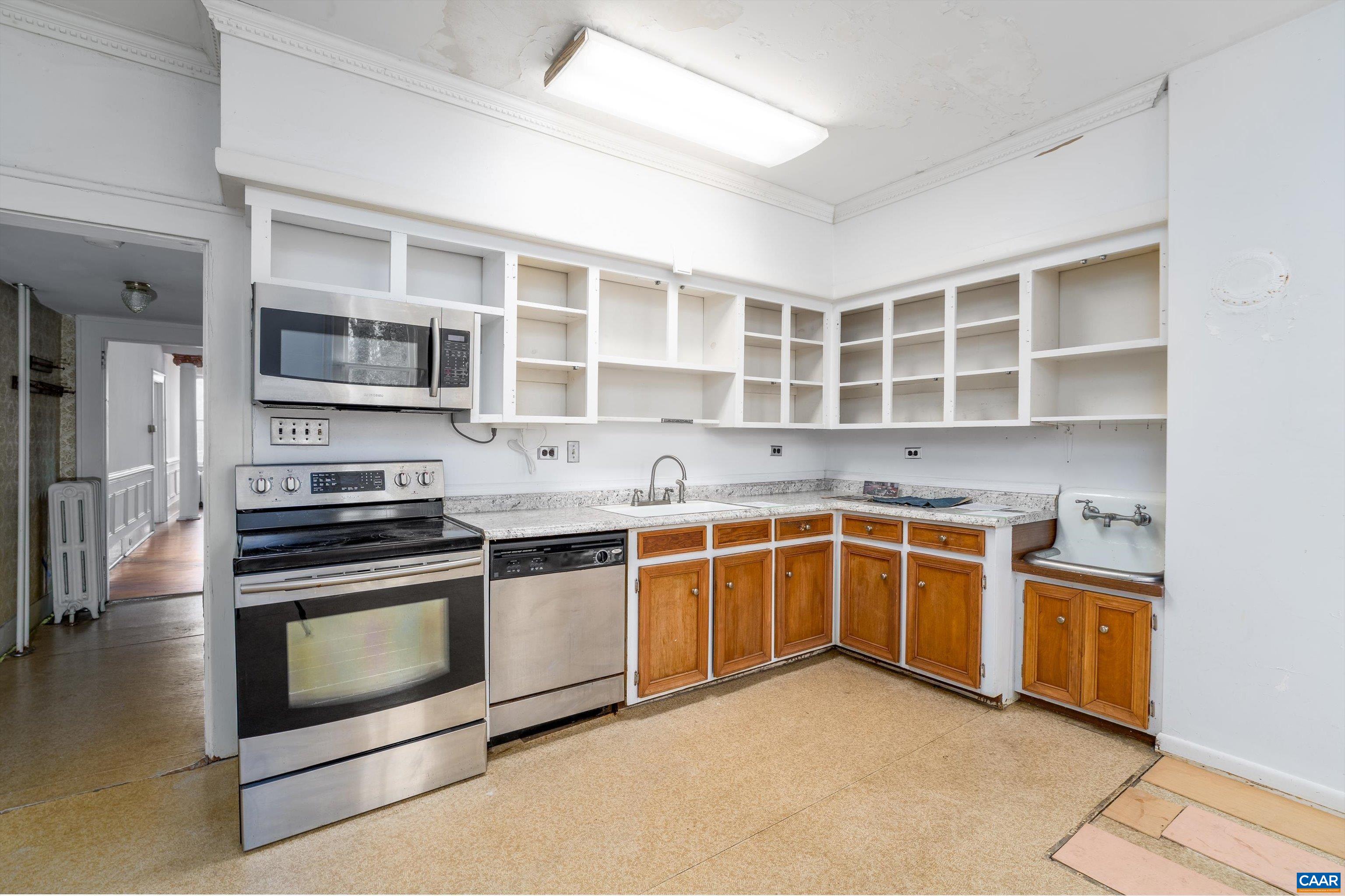 278 JAMES RIVER RD