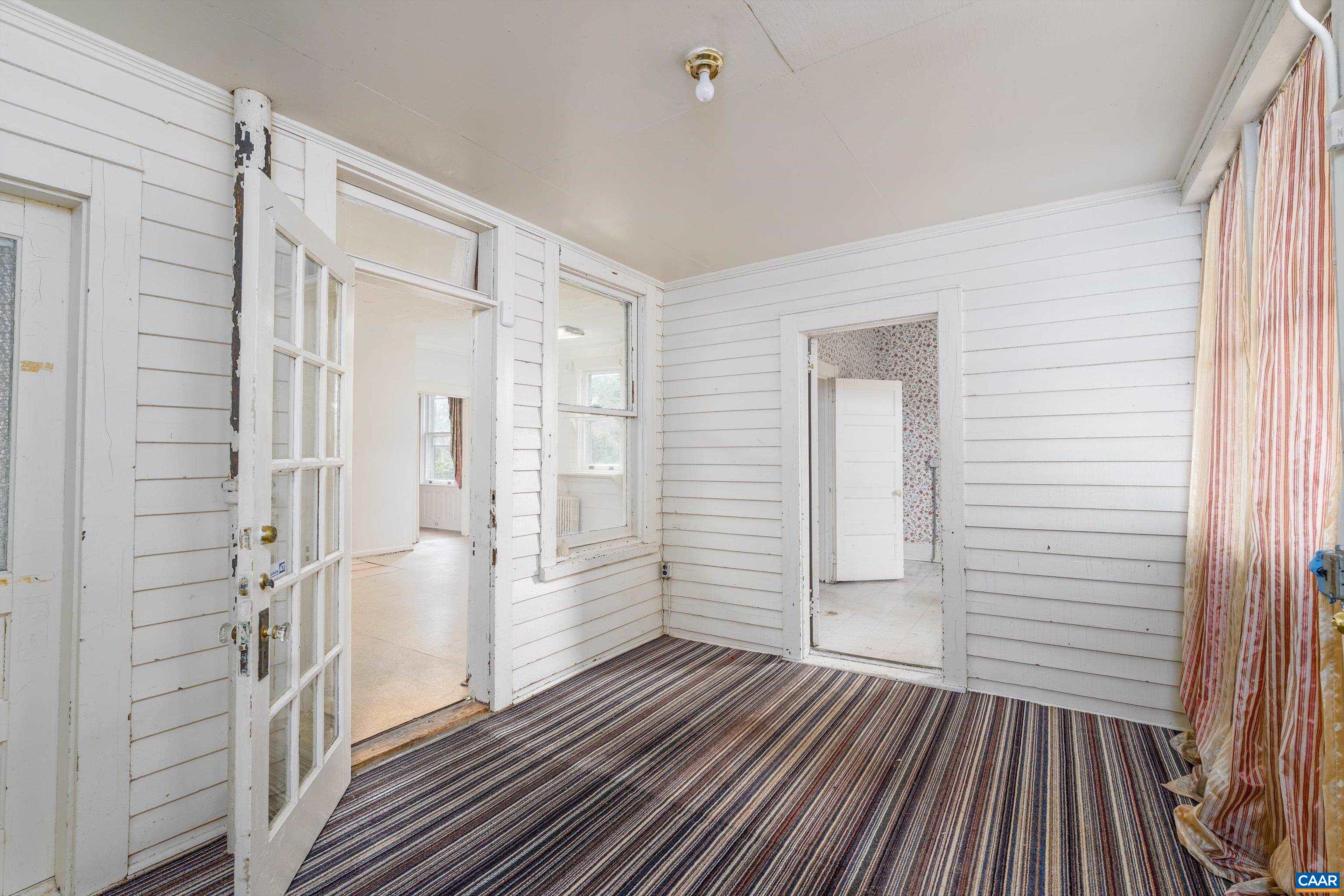 278 JAMES RIVER RD