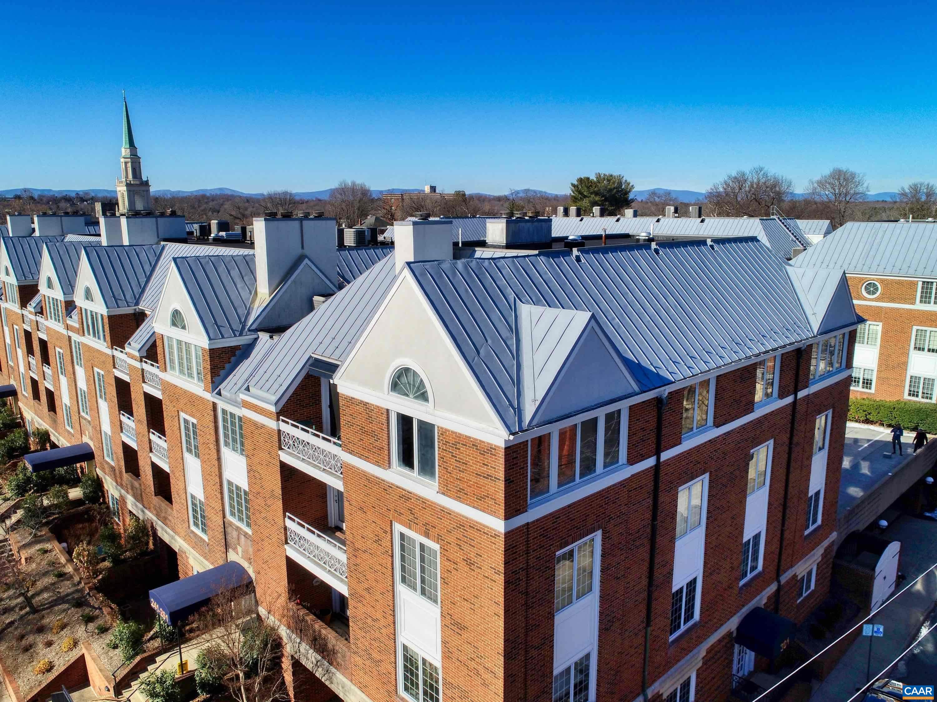 261 E JEFFERSON ST Unit: 31,32