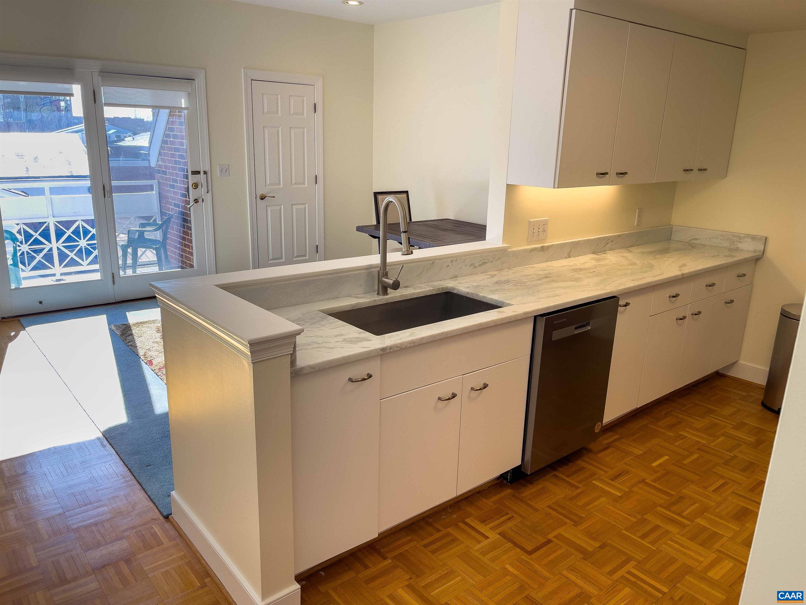 261 E JEFFERSON ST Unit: 31,32