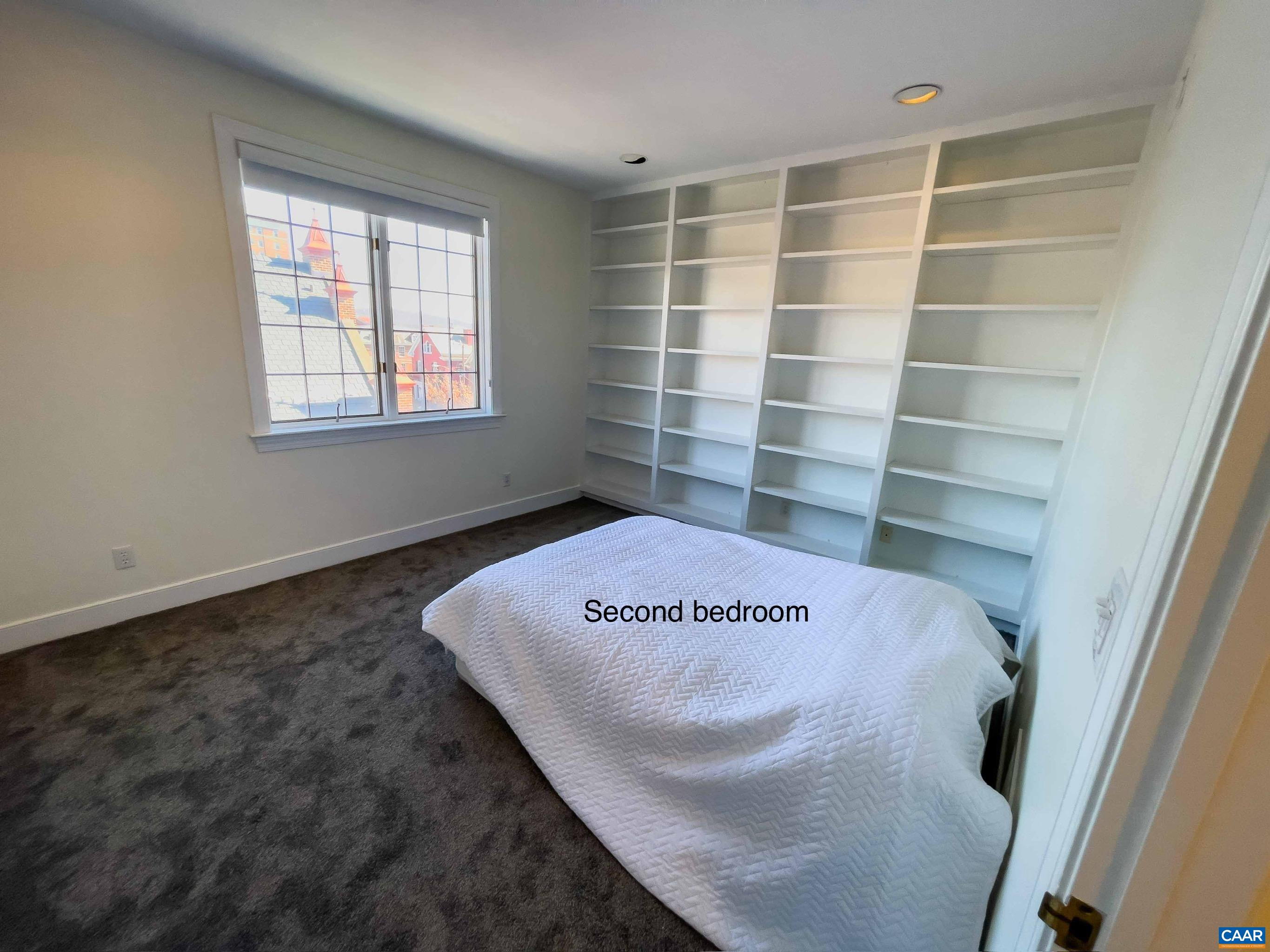261 E JEFFERSON ST Unit: 31,32