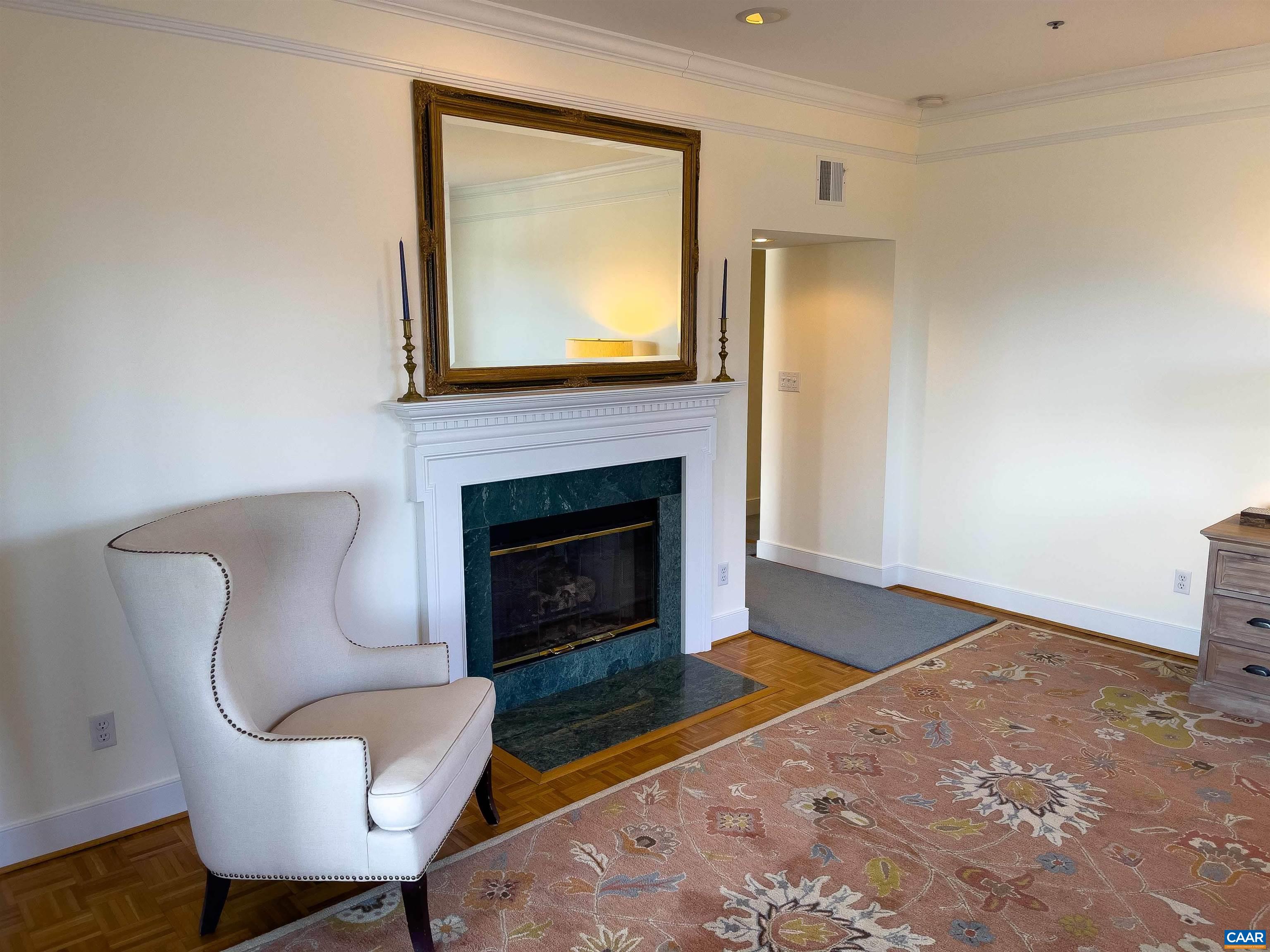 261 E JEFFERSON ST Unit: 31,32