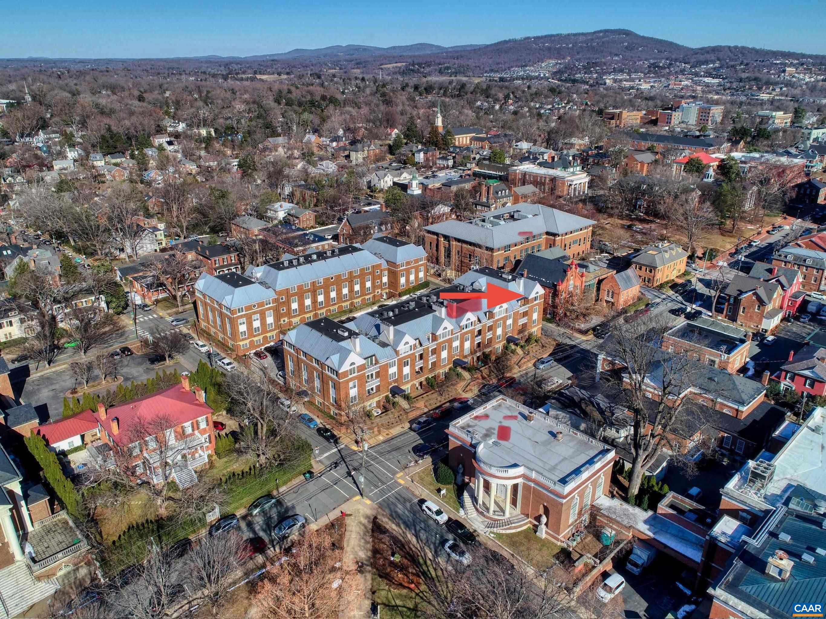 261 E JEFFERSON ST Unit: 31,32
