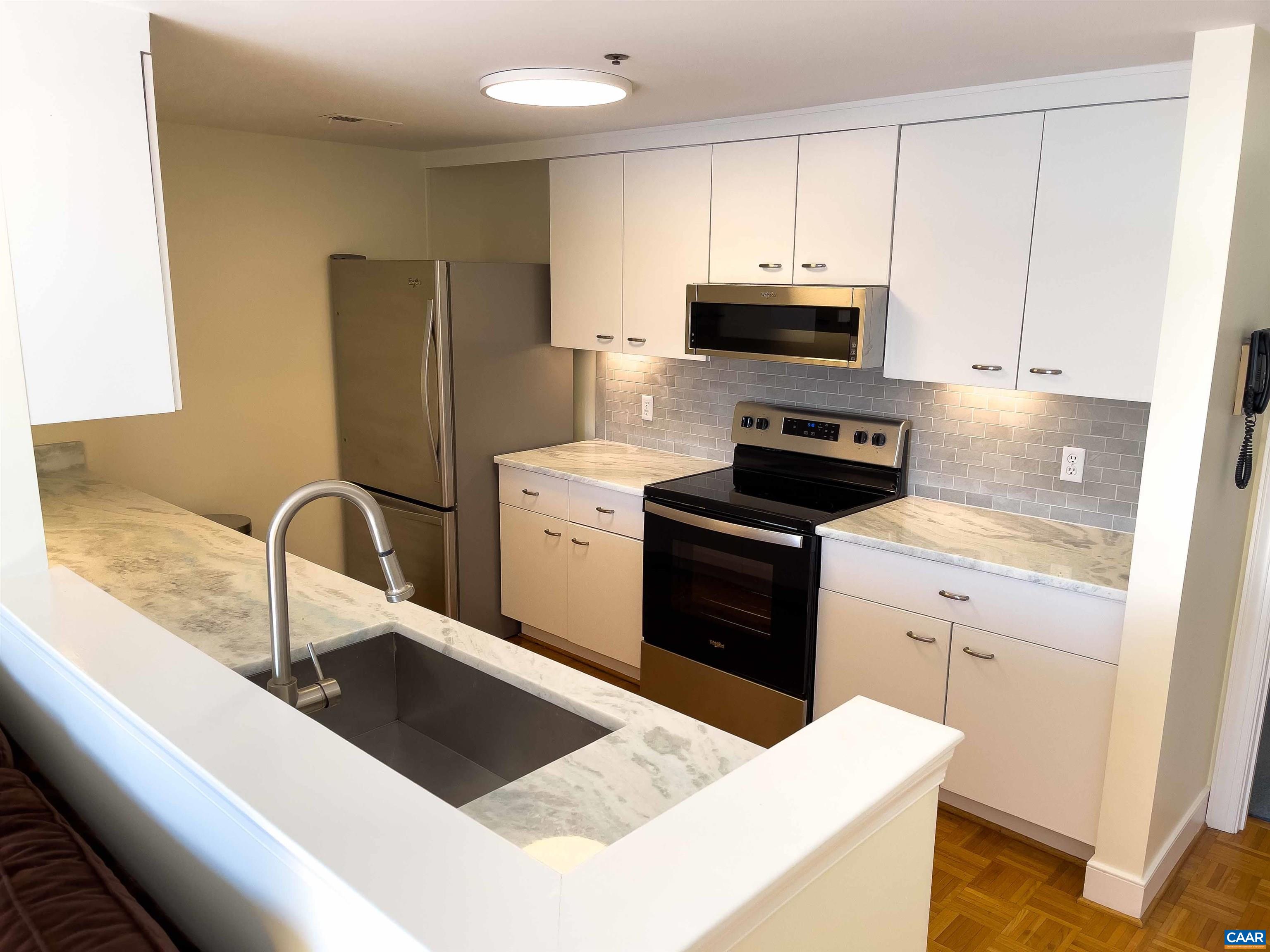 261 E JEFFERSON ST Unit: 31,32