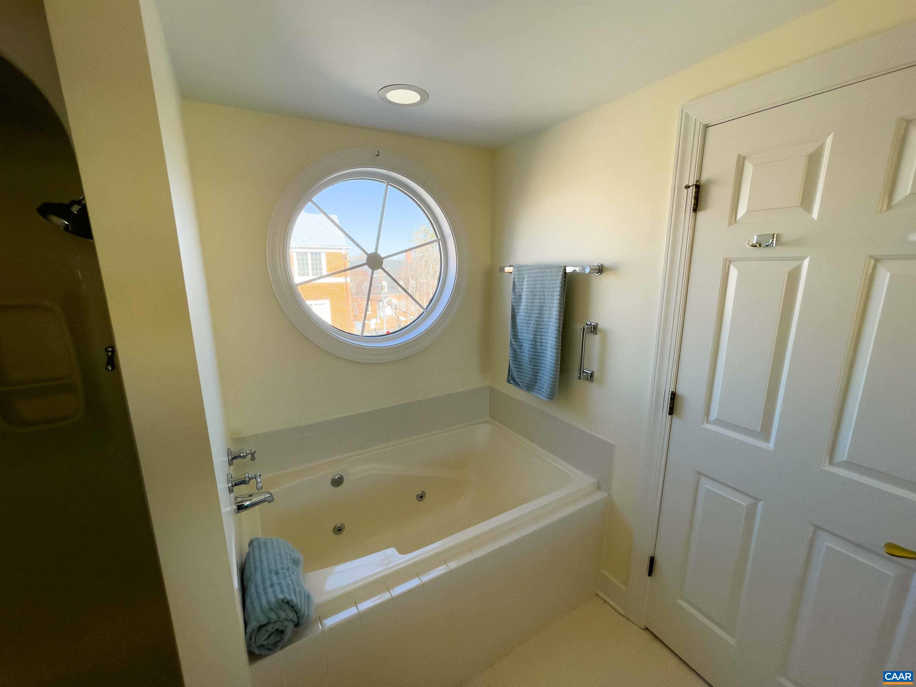 261 E JEFFERSON ST Unit: 31,32