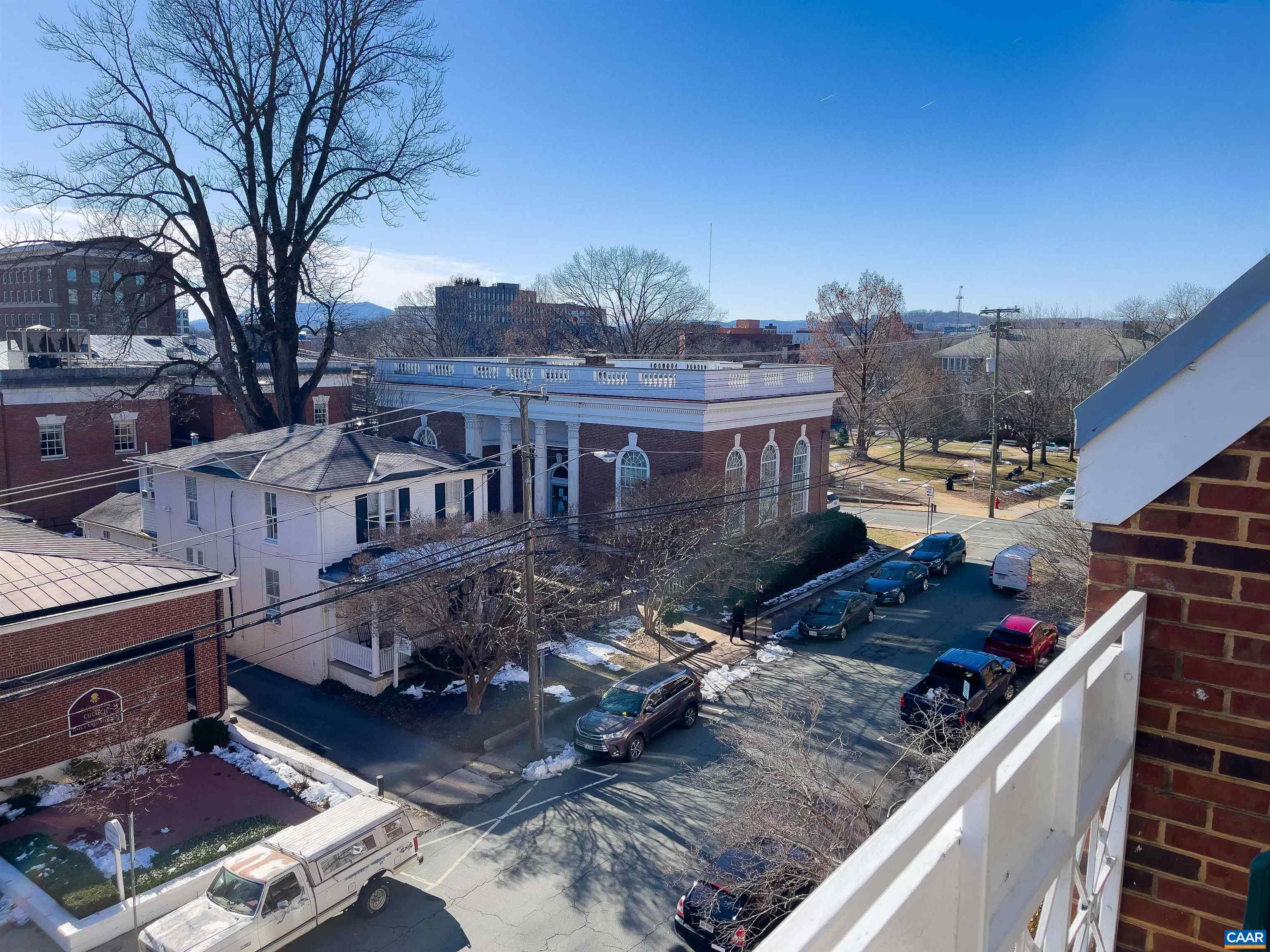 261 E JEFFERSON ST Unit: 31,32