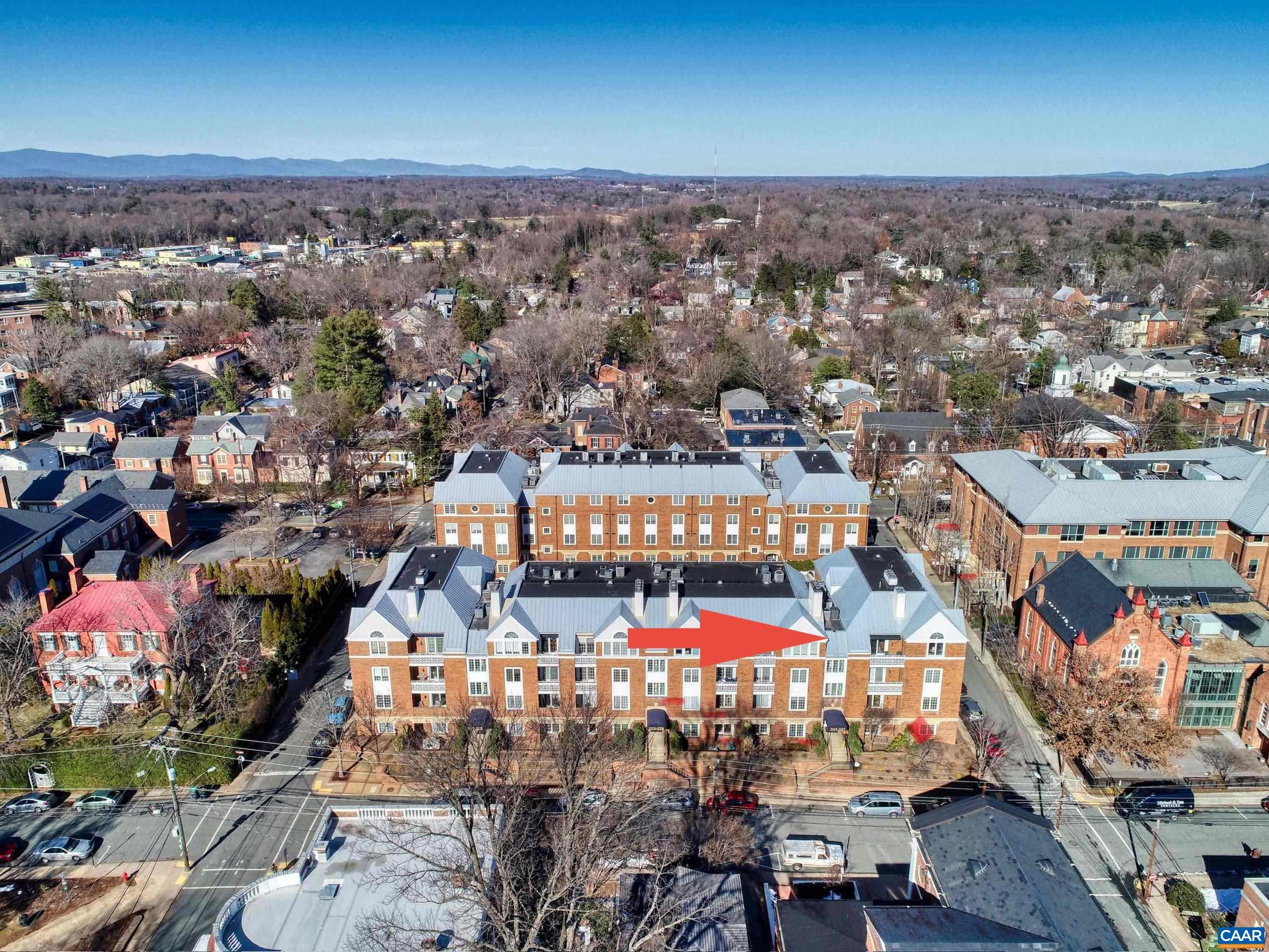 261 E JEFFERSON ST Unit: 31,32