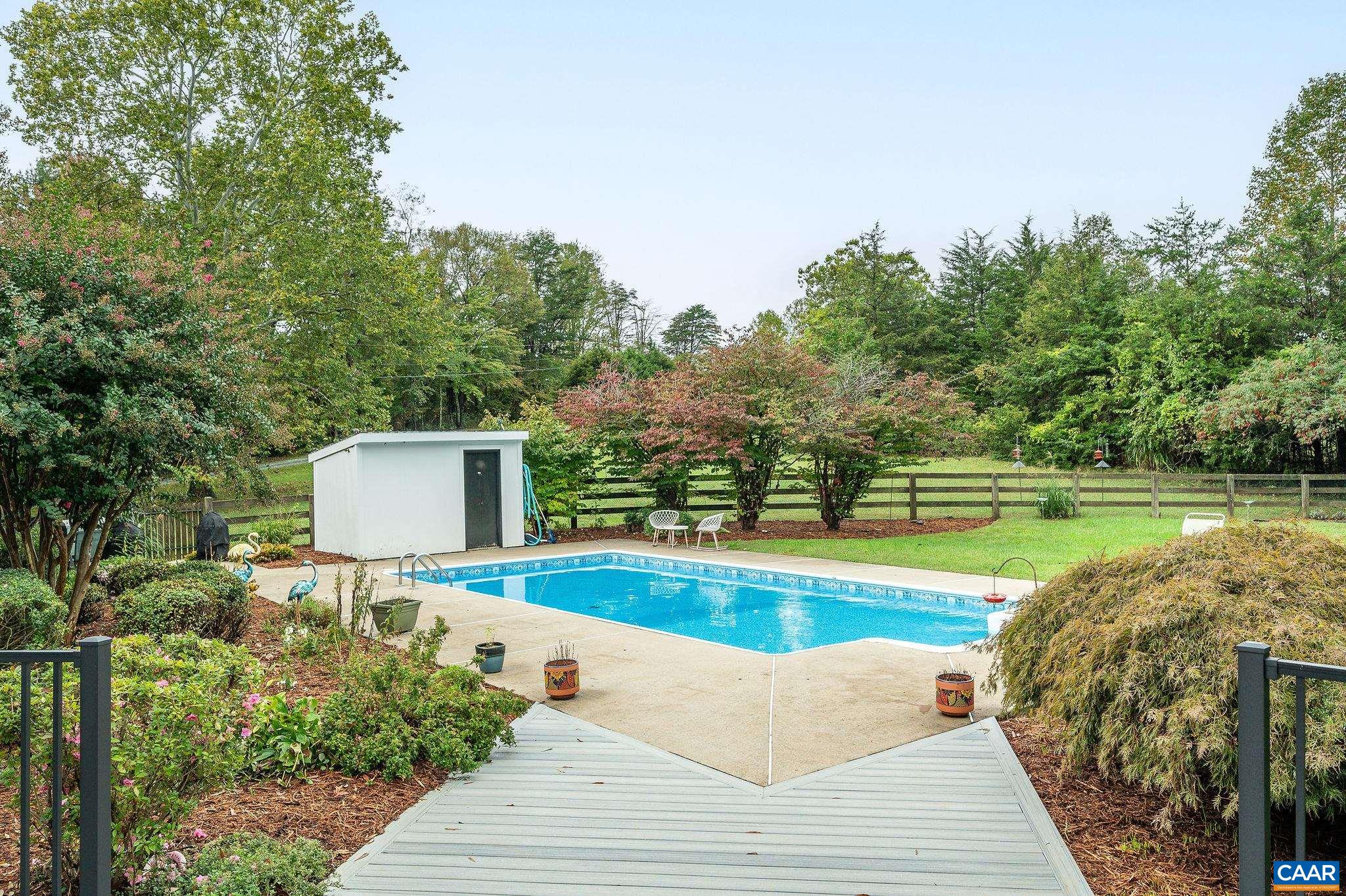 2795 PEA RIDGE RD