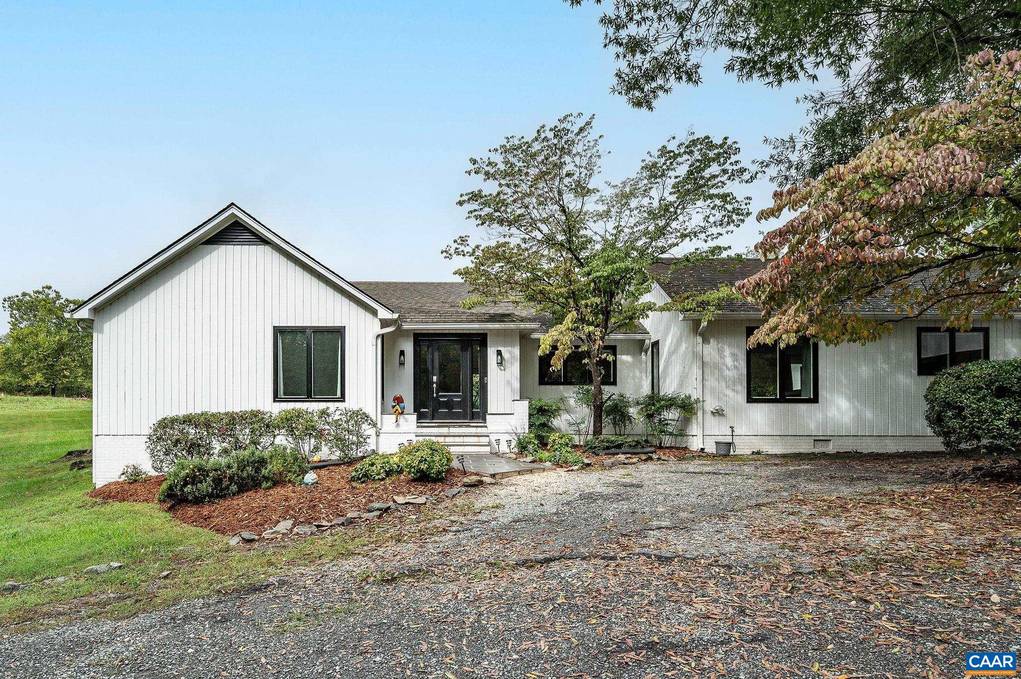 2795 PEA RIDGE RD